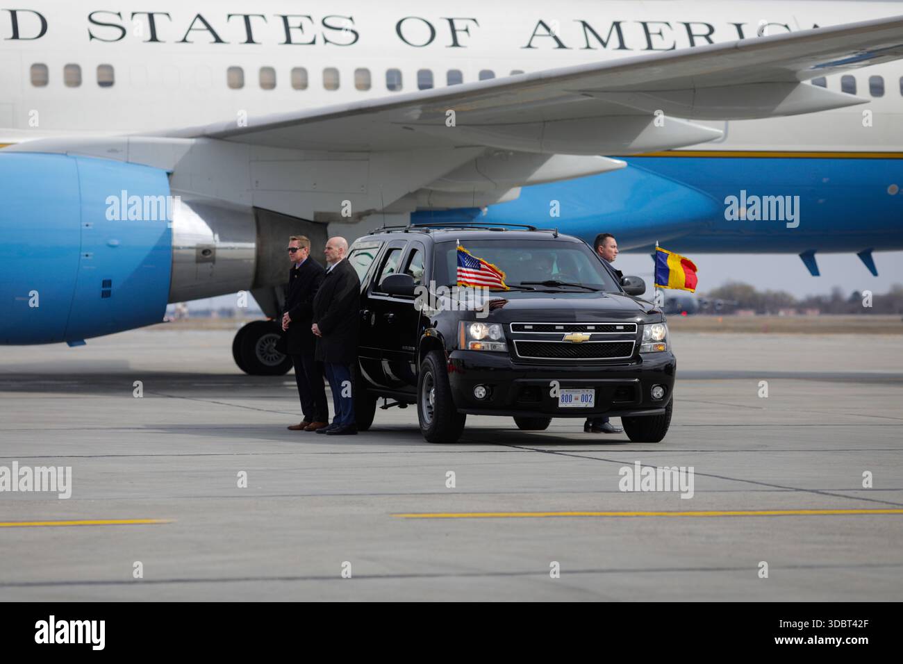 Otopeni, Rumänien - 11. März 2022: Chevrolet Vorort-Panzerwagen für den Transport des US-Präsidenten und Vizepräsidenten bei der Luftwaffe 2 Stockfoto