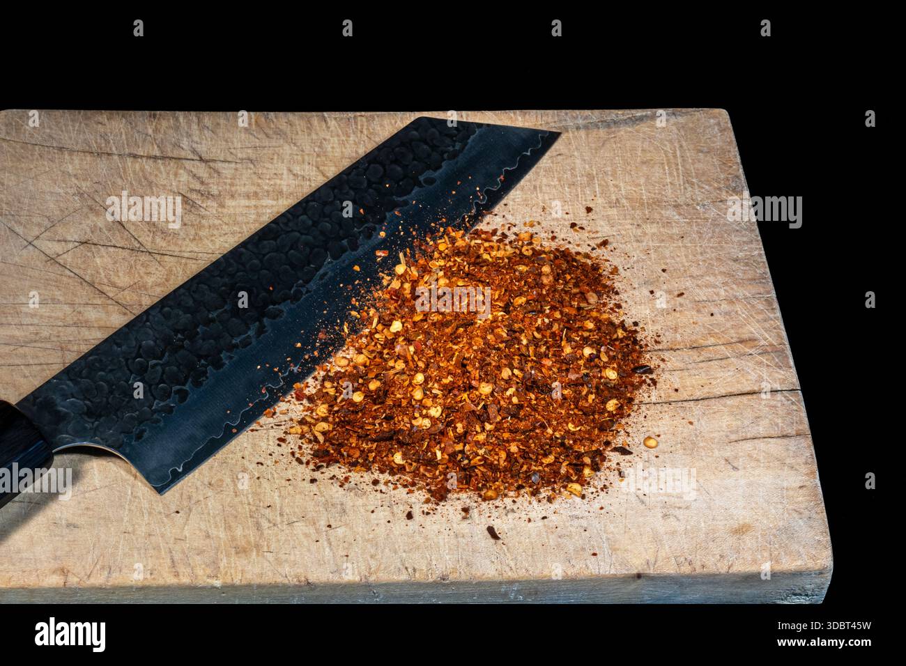 Entfachen Sie Ihren Geschmack mit zerdrücktem Paprika Stockfoto