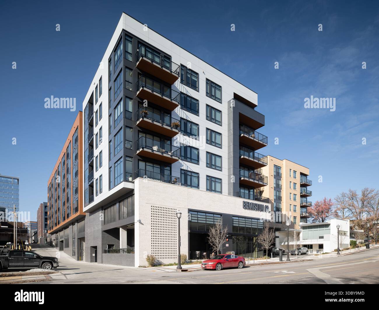 Bemiston Place Apartments, Lage: Clayton MO, Architekt: Hord Coplan Macht Stockfoto
