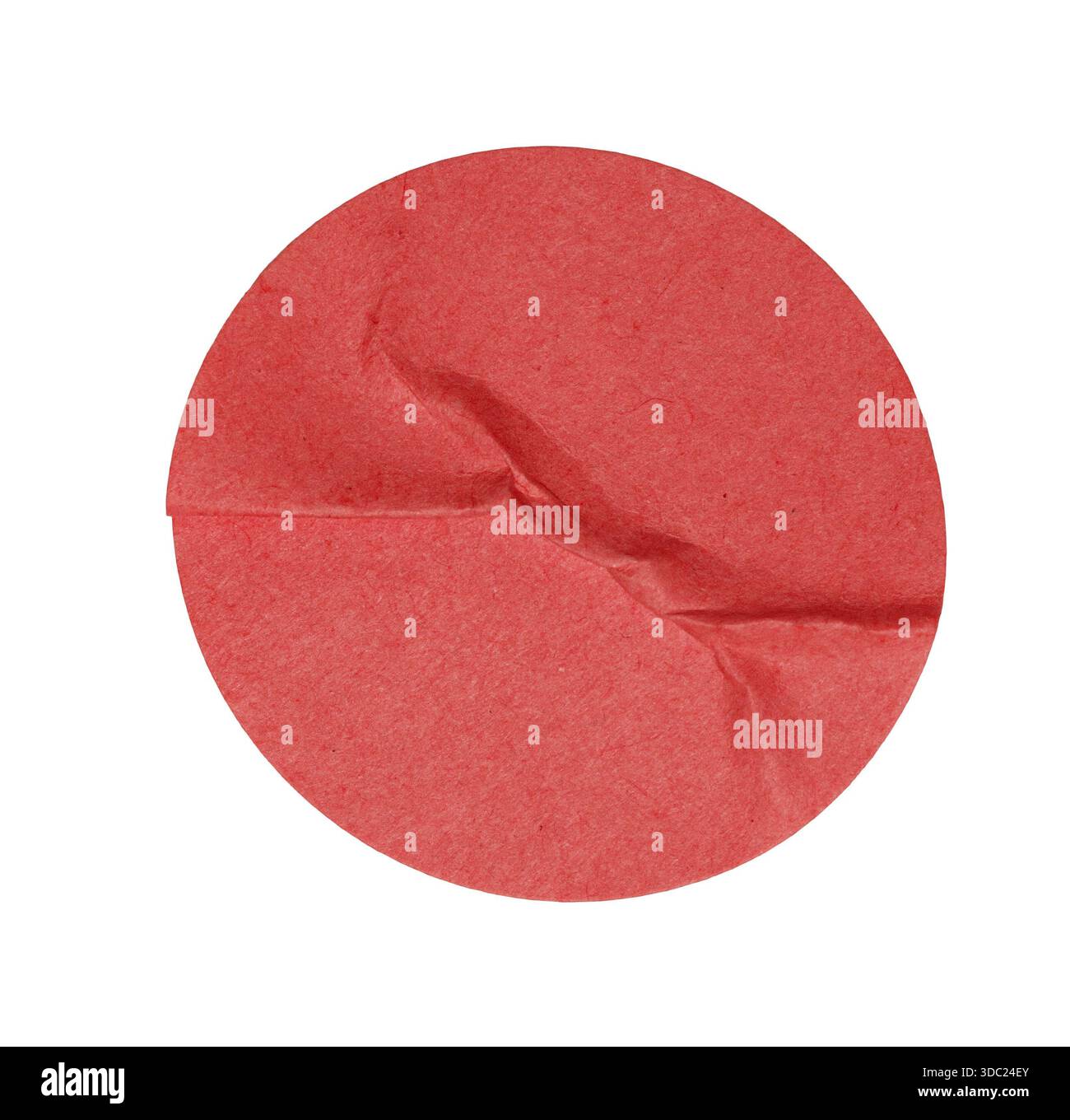 Rotes, kreisförmiges Etikett mit zerknitterter Papierstruktur mit Falten und Falten, bereit zum Überlagern auf Designs mit transparentem Hintergrund Stockfoto