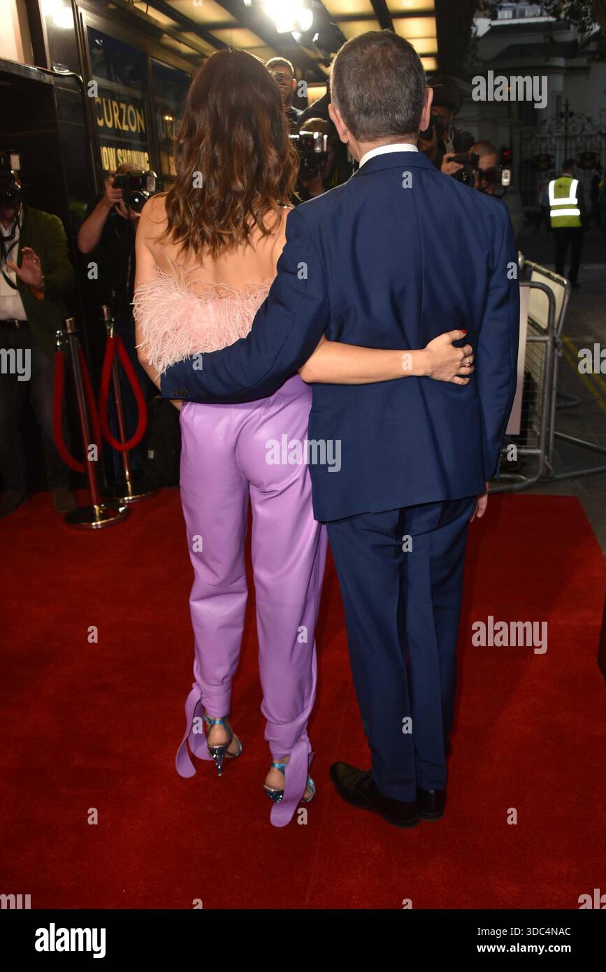 Rowan Atkinson, Olga Kurylenko'Johnny English Strikes Again' Sondervorführung/britische Filmpremiere im Curzon Mayfair Cinema, London, England am Oktober Stockfoto