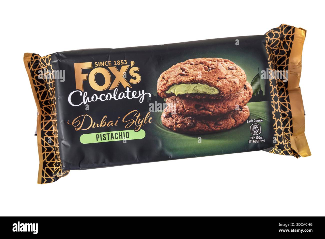 Ein Paket mit Fox's Chocolatey Pistazienkeksen im Dubai Style. Stockfoto