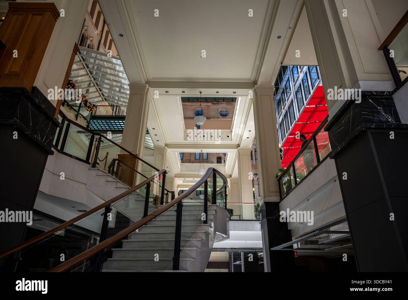 Innenraum des Fullerton Hotel Sydney, im ehemaligen General Post Office (GPO), Sydney, NSW, Australien Stockfoto