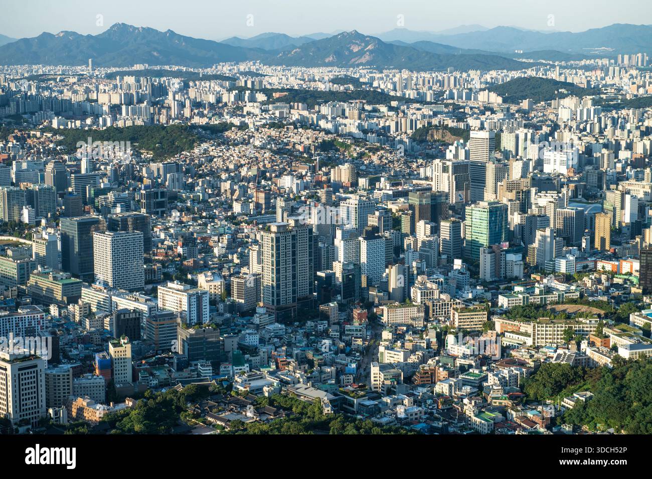 Seoul: Panoramablick von der Spitze des N Seoul Tower. Südkorea. Stockfoto