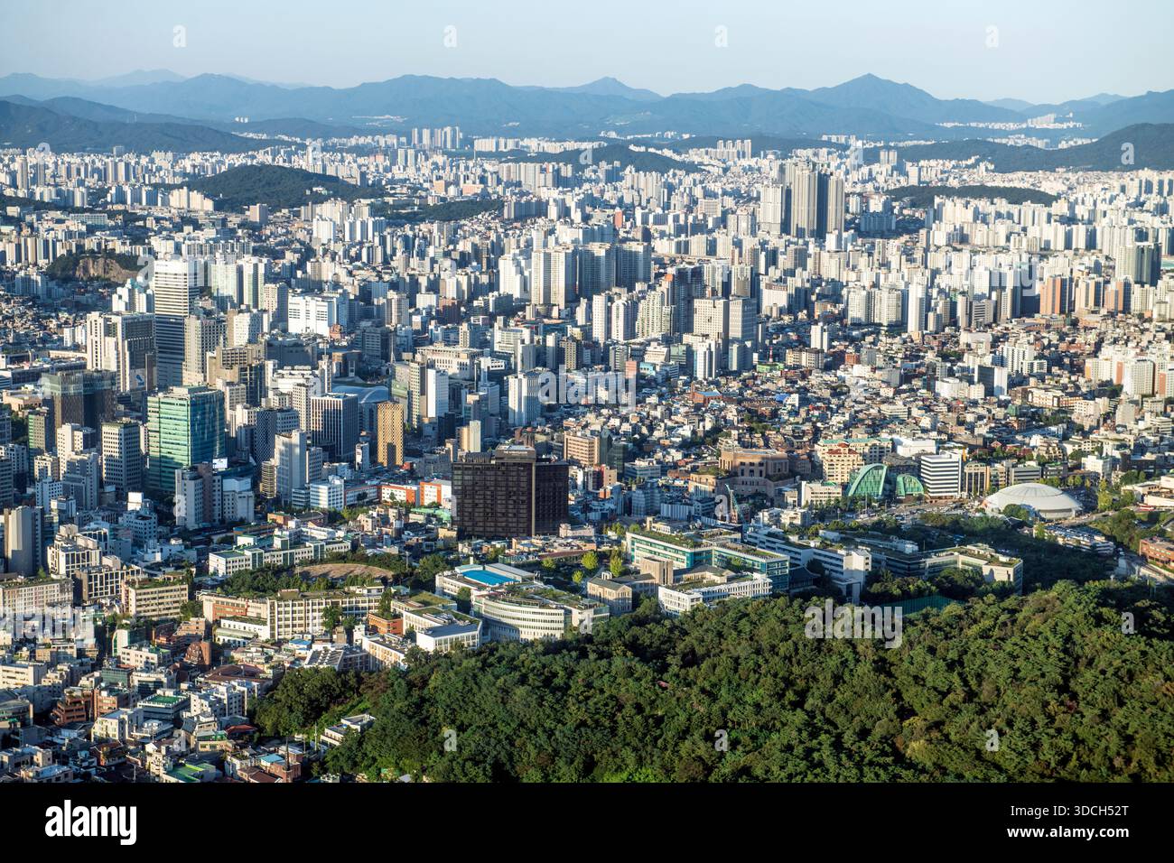 Seoul: Panoramablick von der Spitze des N Seoul Tower. Südkorea. Stockfoto