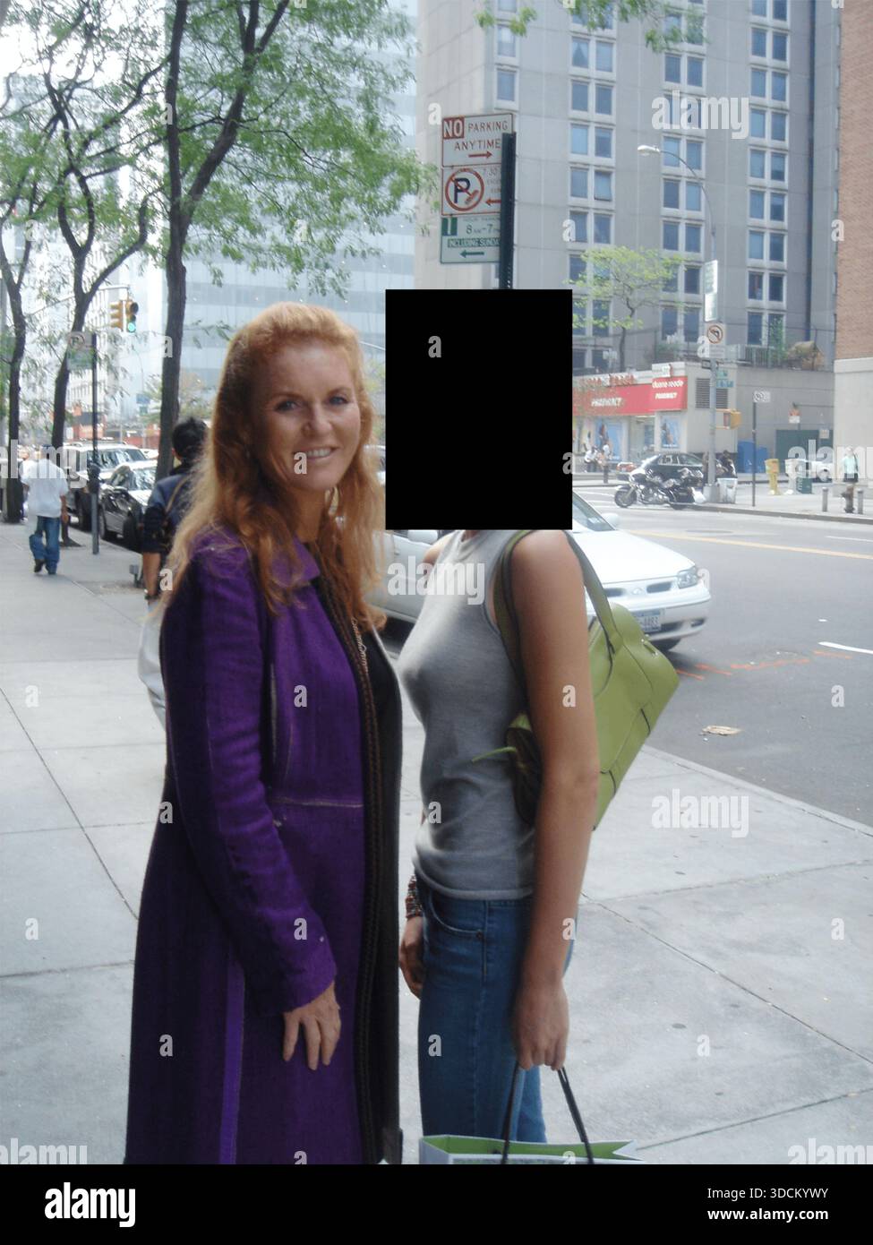 Sarah Ferguson, ehemals Sarah, Duchess of YorkJeffrey Epstein Fotoveröffentlichung durch House Oversight Committee Image bereitgestellt vom House Oversight Committee über Credit: Capital Pictures/Alamy Live News Stockfoto