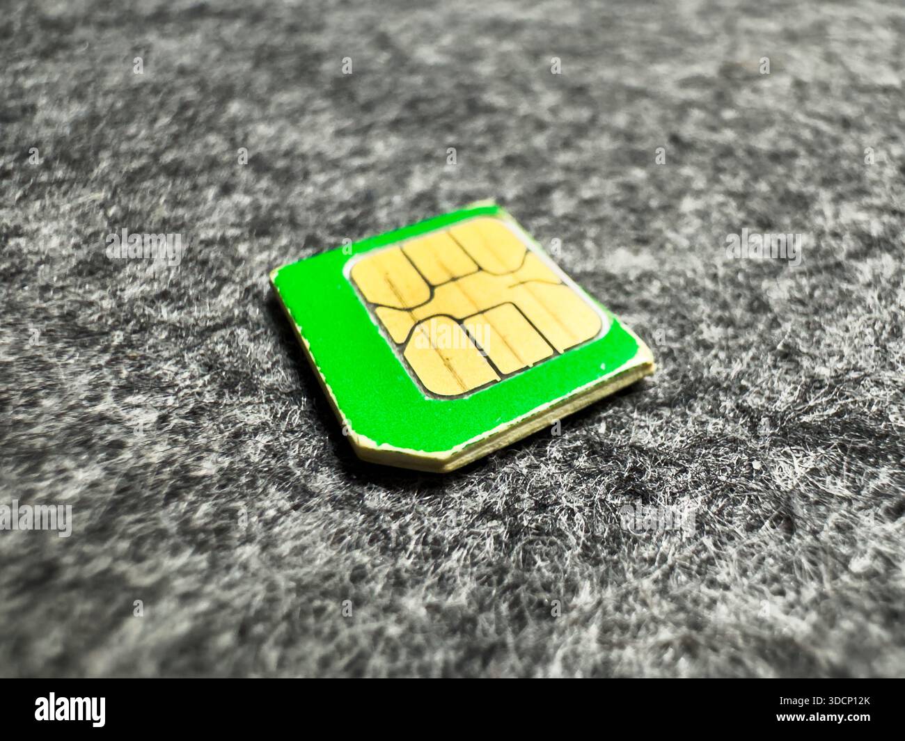 SIM-Karten für Mobiltelefone. Anrufsperre, Kartensperre, eSIM, Ablehnung physischer SIM-Karten. Kostenloses Internet. Nano sim hohe Qualität Stockfoto