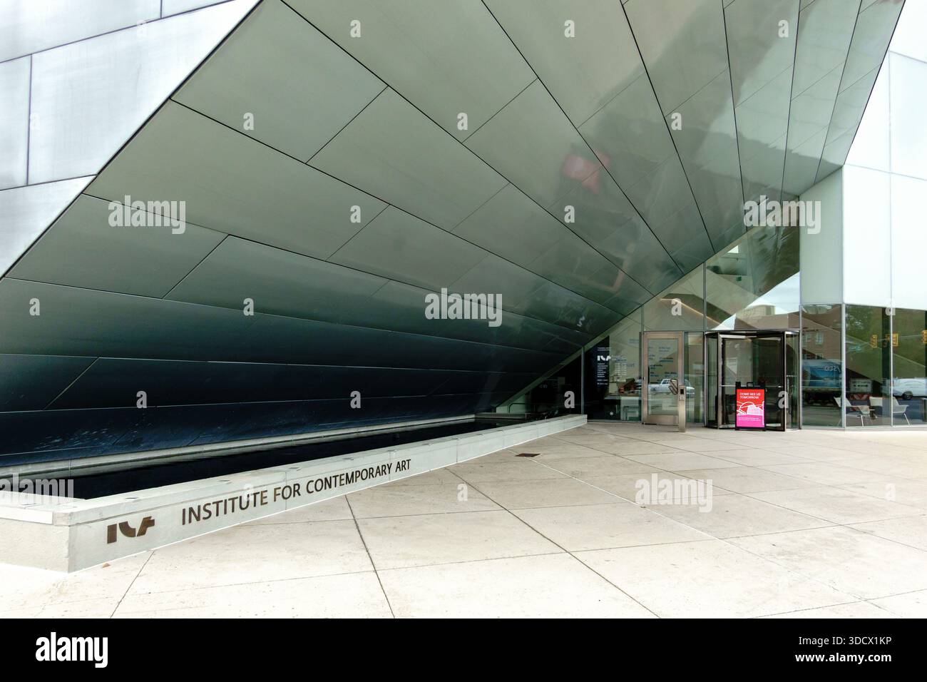 Richmond, VA, USA, 27. Oktober 2025: Institute for Contemporary Art auf dem Campus der Virginia Commonwealth University. Stockfoto