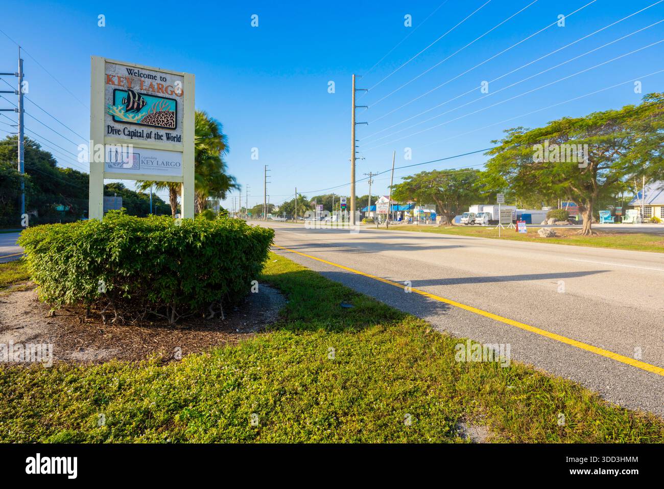 Key Largo, FL, USA - 26. Dezember 2025: Willkommen beim Key Largo Schild Overseas Highway Stockfoto
