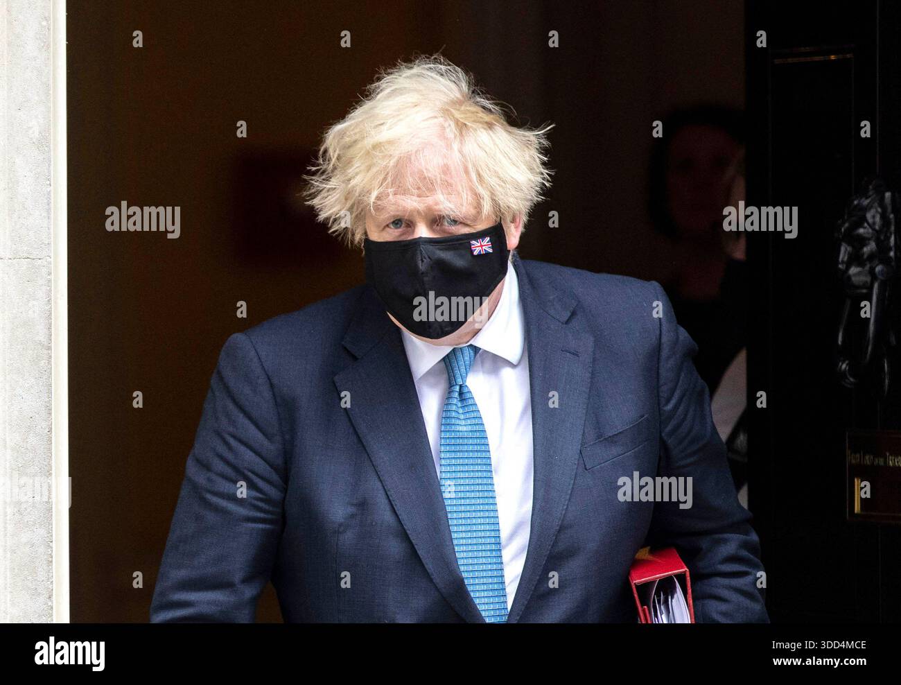 14/07/2021. London, Vereinigtes Königreich. Premierminister Boris Johnson verlässt die Downing Street, um ins Parlament zu gehen. Er hielt während der COVID Partys ab. Stockfoto