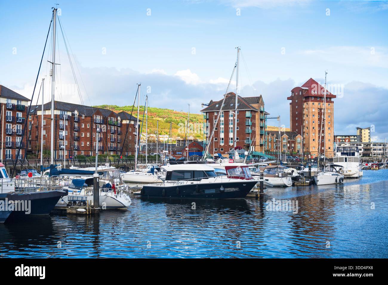 Swansea Marina im South Dock Basin, Maritime Quarter, Swansea, Wales, Großbritannien. Stockfoto