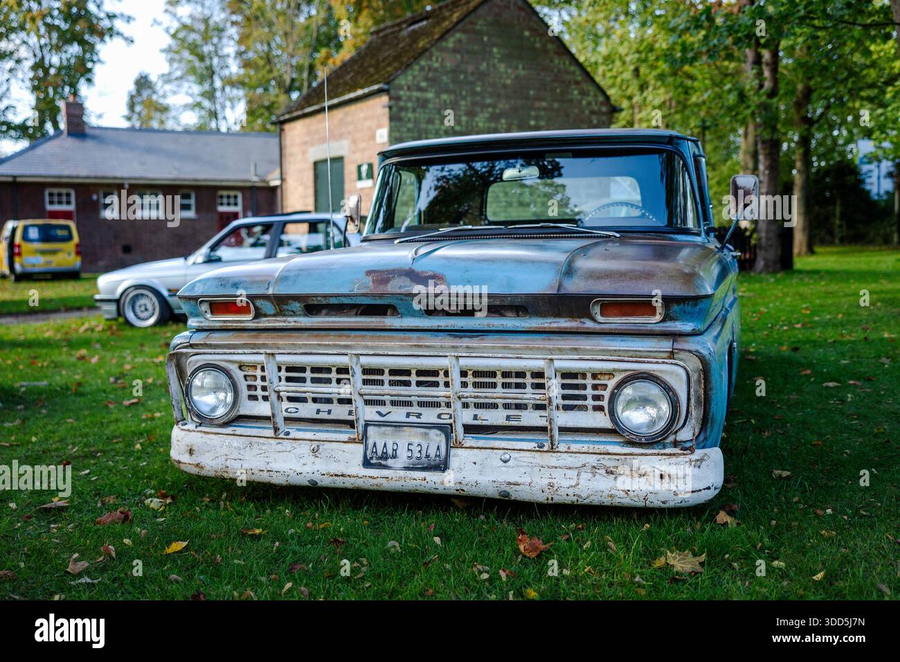 1963 Chevrolet C10 Truck, ausgestellt auf der Bicester Motion Assembly am 30. November 2025. Stockfoto