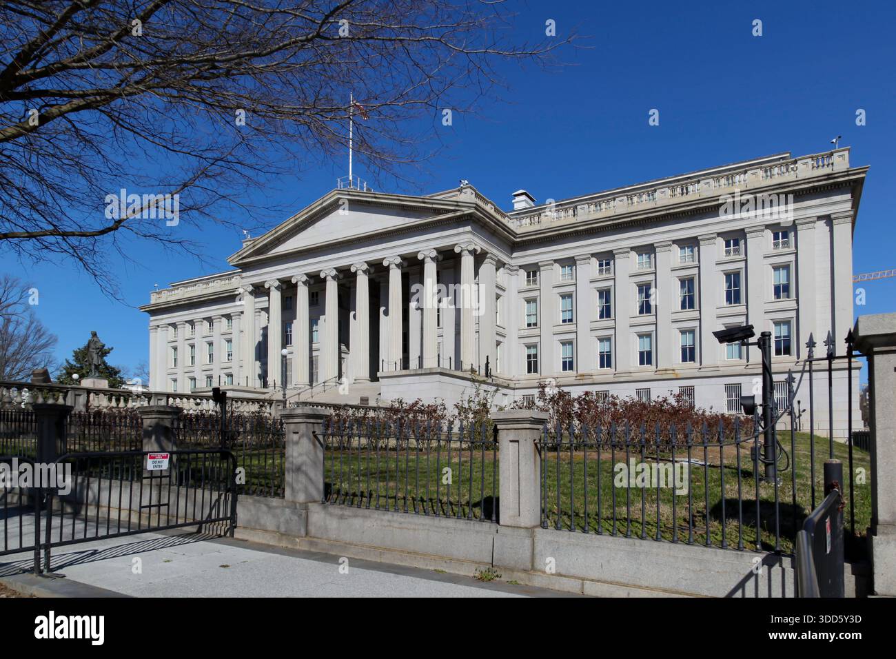 Außenansicht des Treasury Building in Washington, DC, USA, am 1. März 2020 Stockfoto
