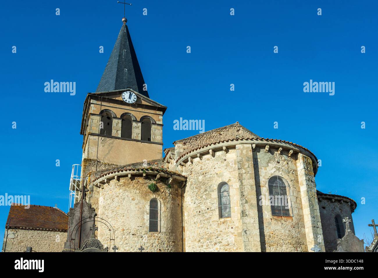 St. Mazeran's Church of Brout-Vernet. Allier-Abteilung. Auvergne Rhone Alpes. Frankreich. Europa Stockfoto