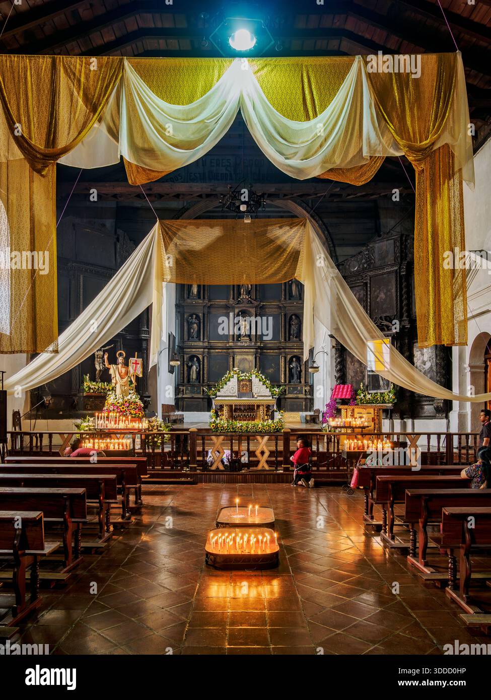Santo Tomas Kirche, Innenraum, Chichicastenango, El Quiche Abteilung, Guatemala Stockfoto