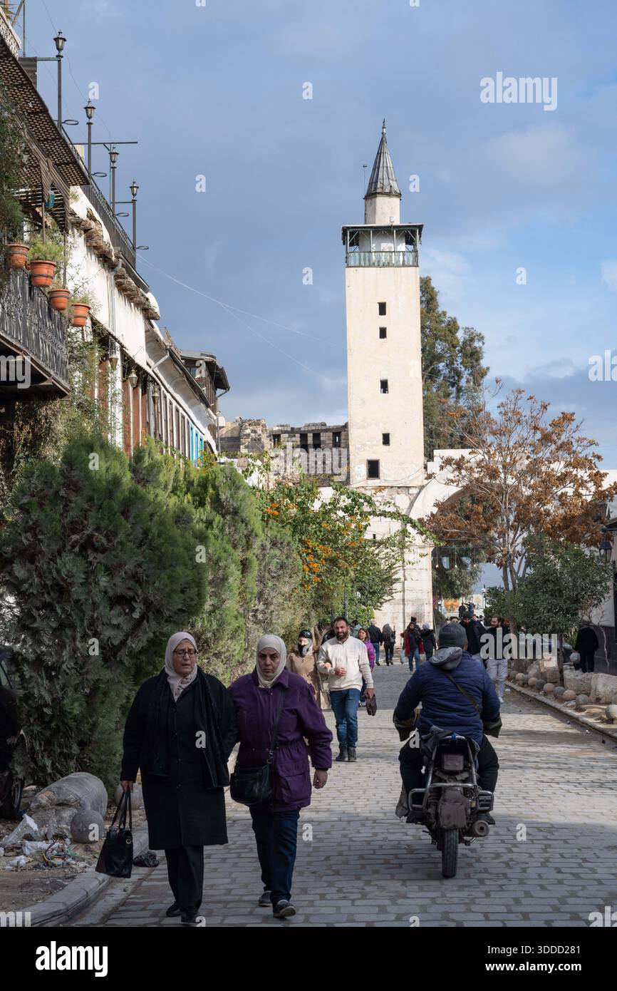 10. Dezember 2025, Damaskus, Syrien: Bab Sharqi, das Osttor der Altstadt von Damaskus, auch bekannt als das Sonnentor, eines der sieben alten Stadttoren von Damaskus. (Credit Image: © John Wreford/SOPA Images via ZUMA Press Wire) NUR REDAKTIONELLE VERWENDUNG! Nicht für kommerzielle ZWECKE! Stockfoto