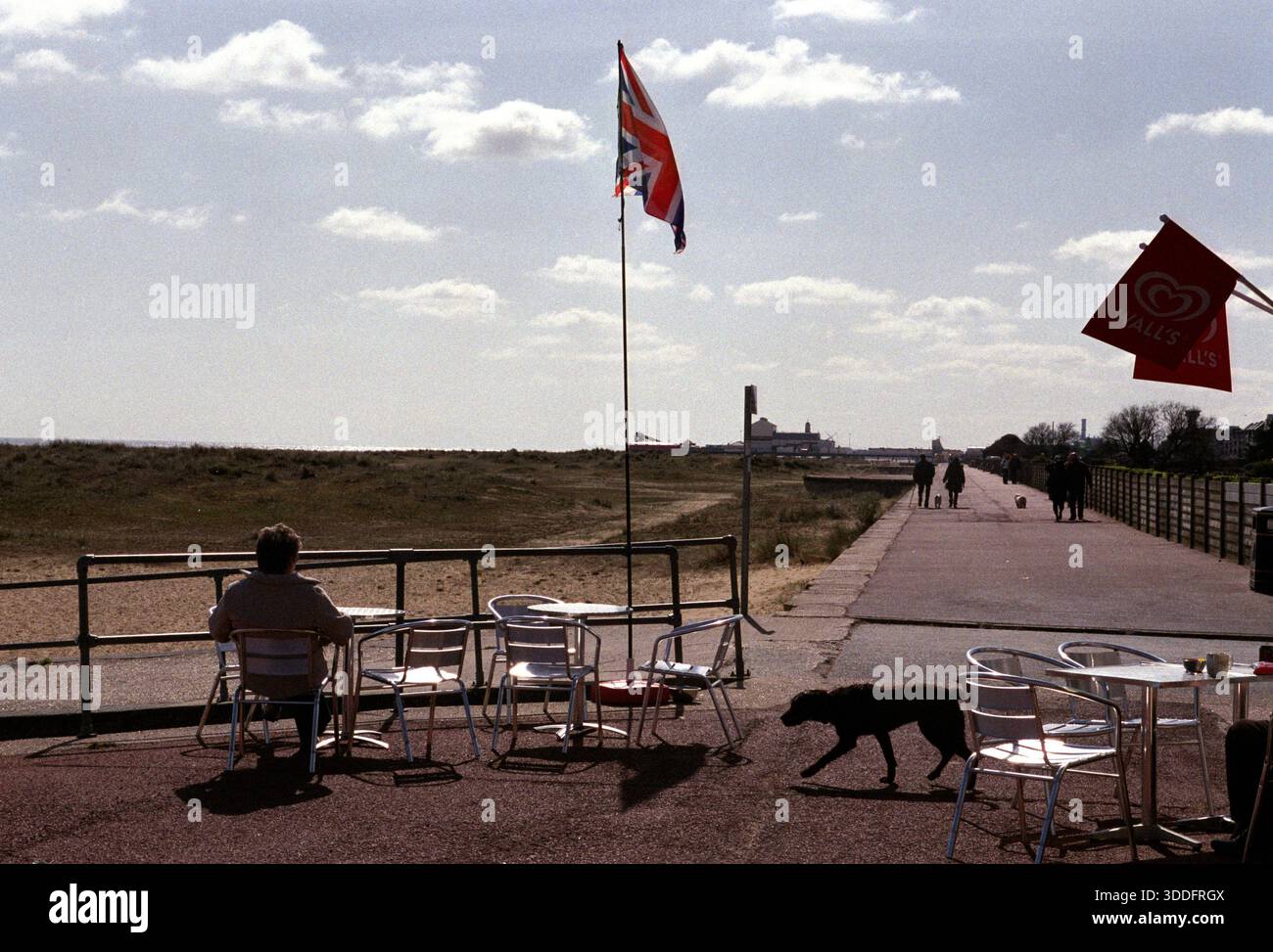 Besucher der Great Yarmouth Promenade. Stockfoto
