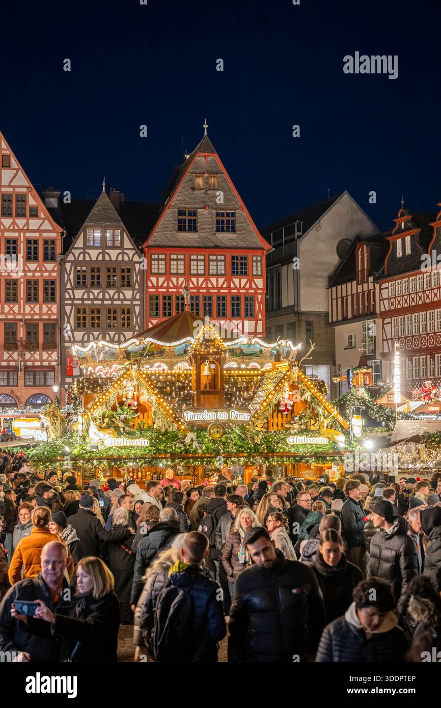 Weihnachtsmarkt in Romer, Frankfurt am Main, Hessen, Deutschland Stockfoto