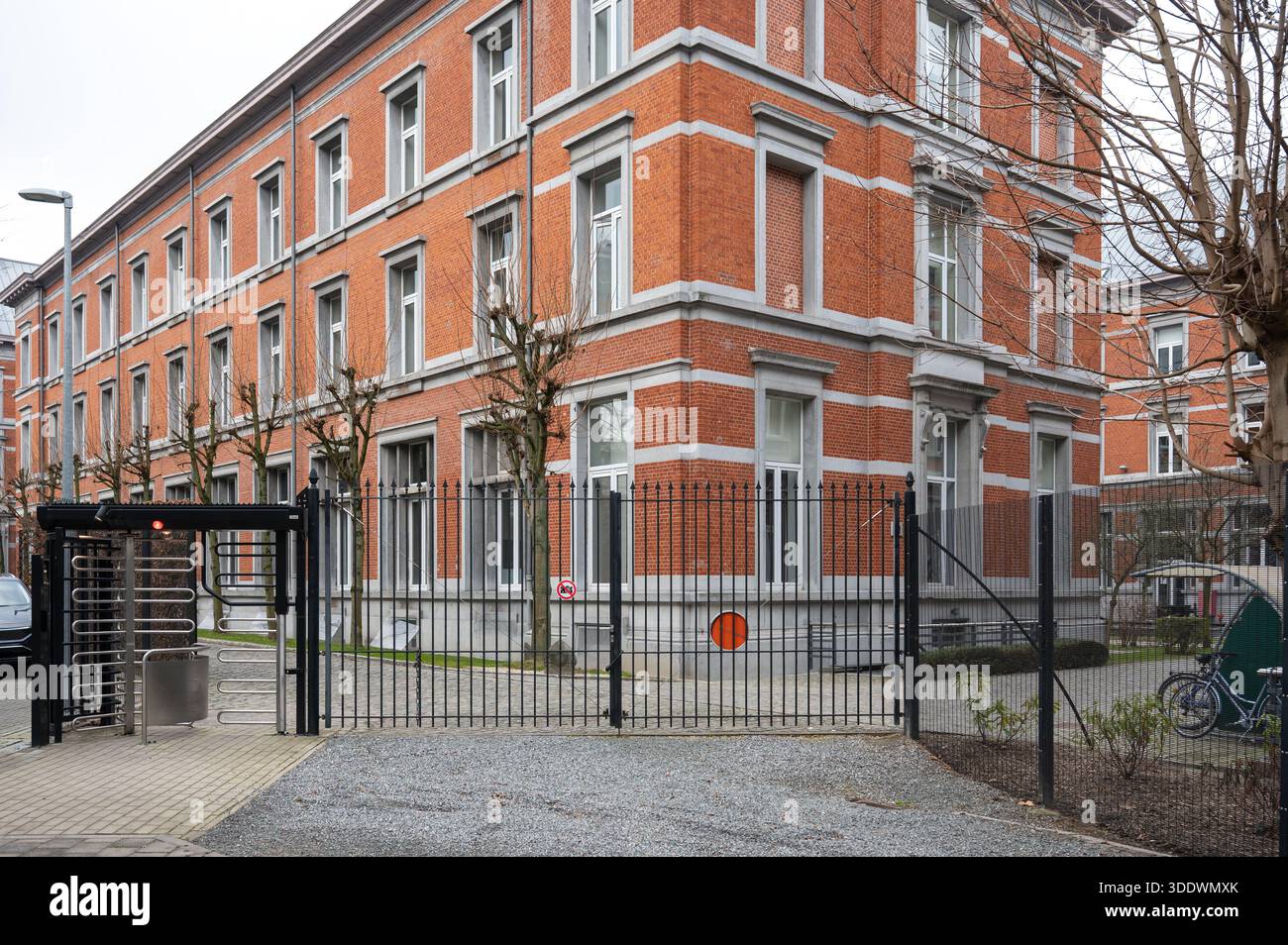 Das Gebäude des National Geographic Institute (NGI/IGN) in Brüssel. Das Institut ist verantwortlich für die Erstellung von offiziellen Karten, Geodaten und Geogra Stockfoto
