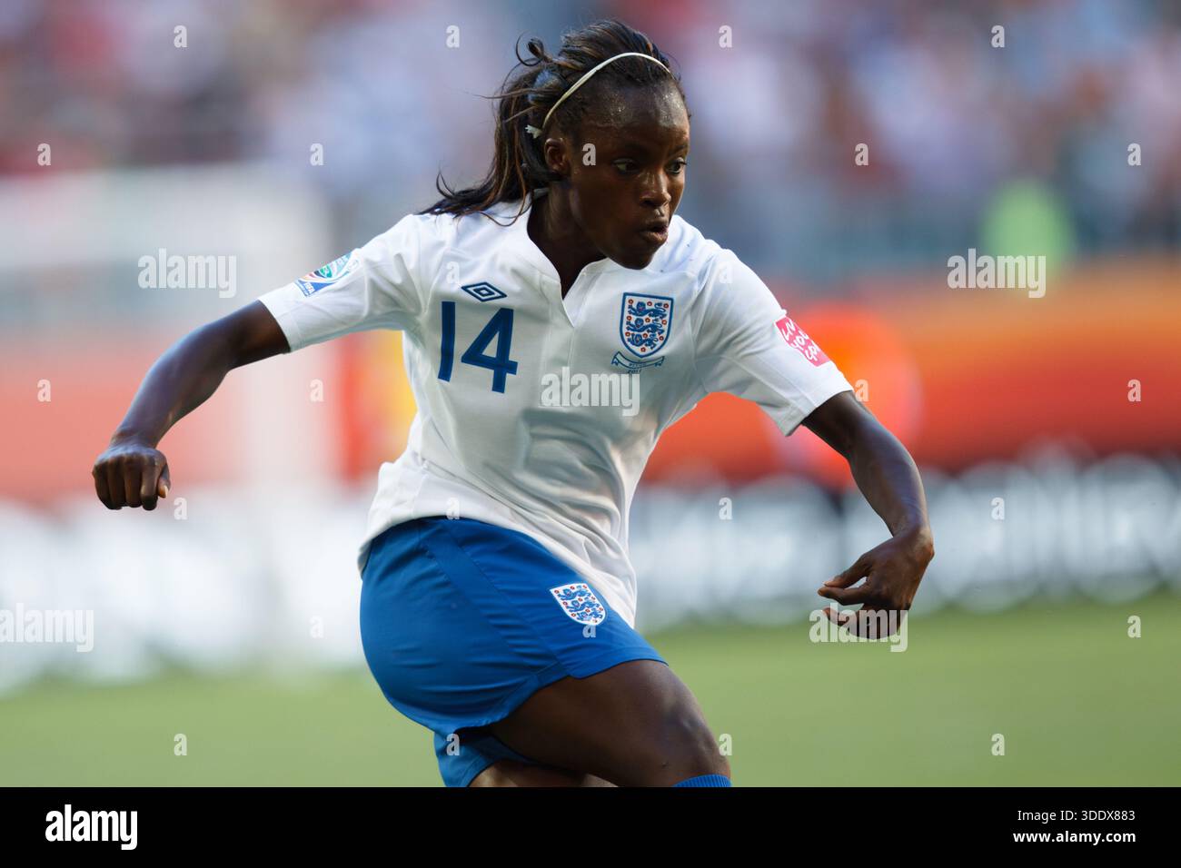 Eniola Aluko aus England im Kampf gegen Mexiko am 27. Juni 2011 in der Arena im Allerpark in Wolfsburg. Nur redaktionelle Verwendung. Stockfoto