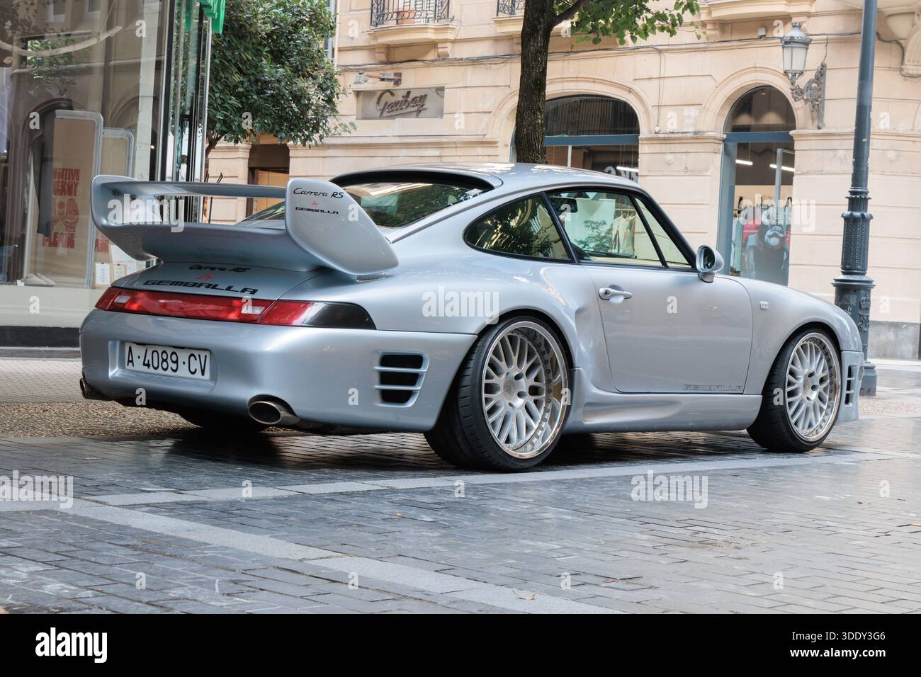 San Sebastian, Spanien-20. September 2025: Porsche 911 (993) Carrera RS von Gemballa Stockfoto