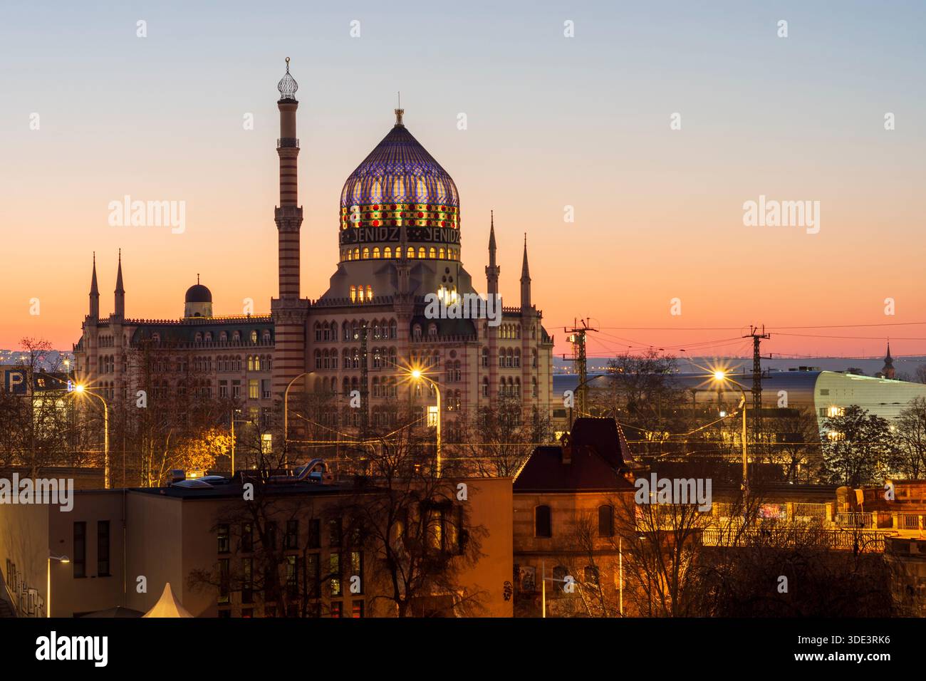 Dresden: Ehemalige Fabrikgebäude der Zigarettenfabrik Yenidze in Sachsen Stockfoto