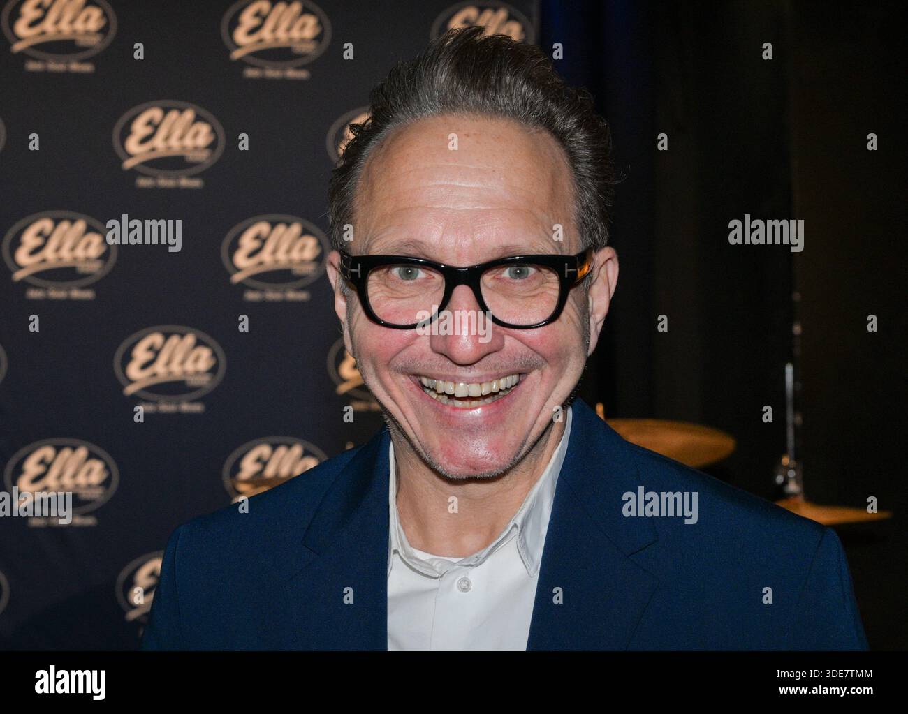 Berlin, Deutschland. Januar 2026. Stationsleiter Oliver Dunk beim Start des neuen Jazz-Radiosenders Ella Radio, der bei FM in Berlin und Brandenburg zu hören ist. Quelle: Jens Kalaene/dpa/Alamy Live News Stockfoto