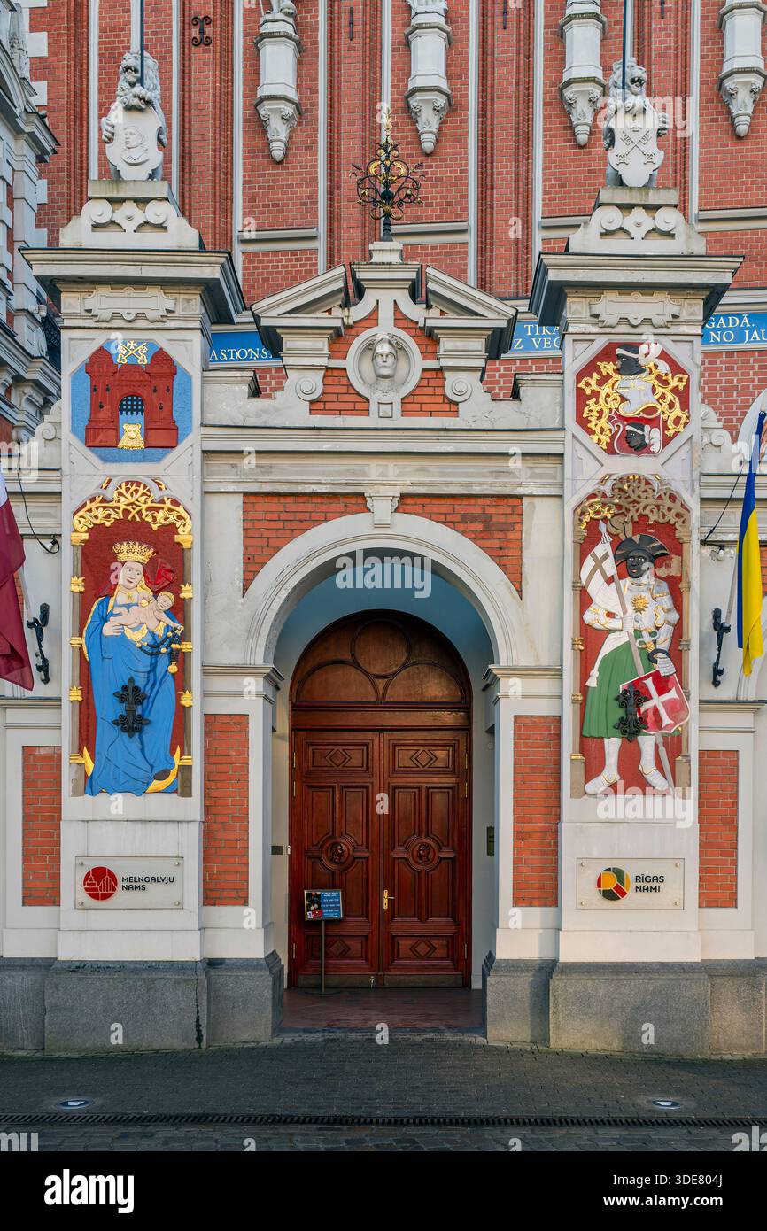 Haus der Mitesser (Melngalvju nams), Rathausplatz, Riga, Lettland Stockfoto