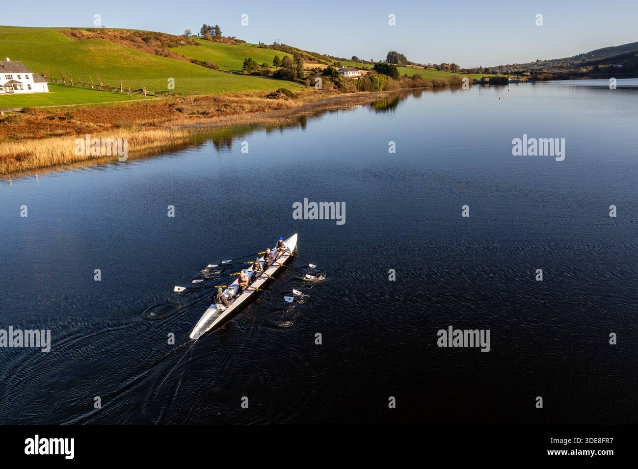 Dunmanway Rowing Club Training in Drinagh Lake, West Cork, Irland. Stockfoto