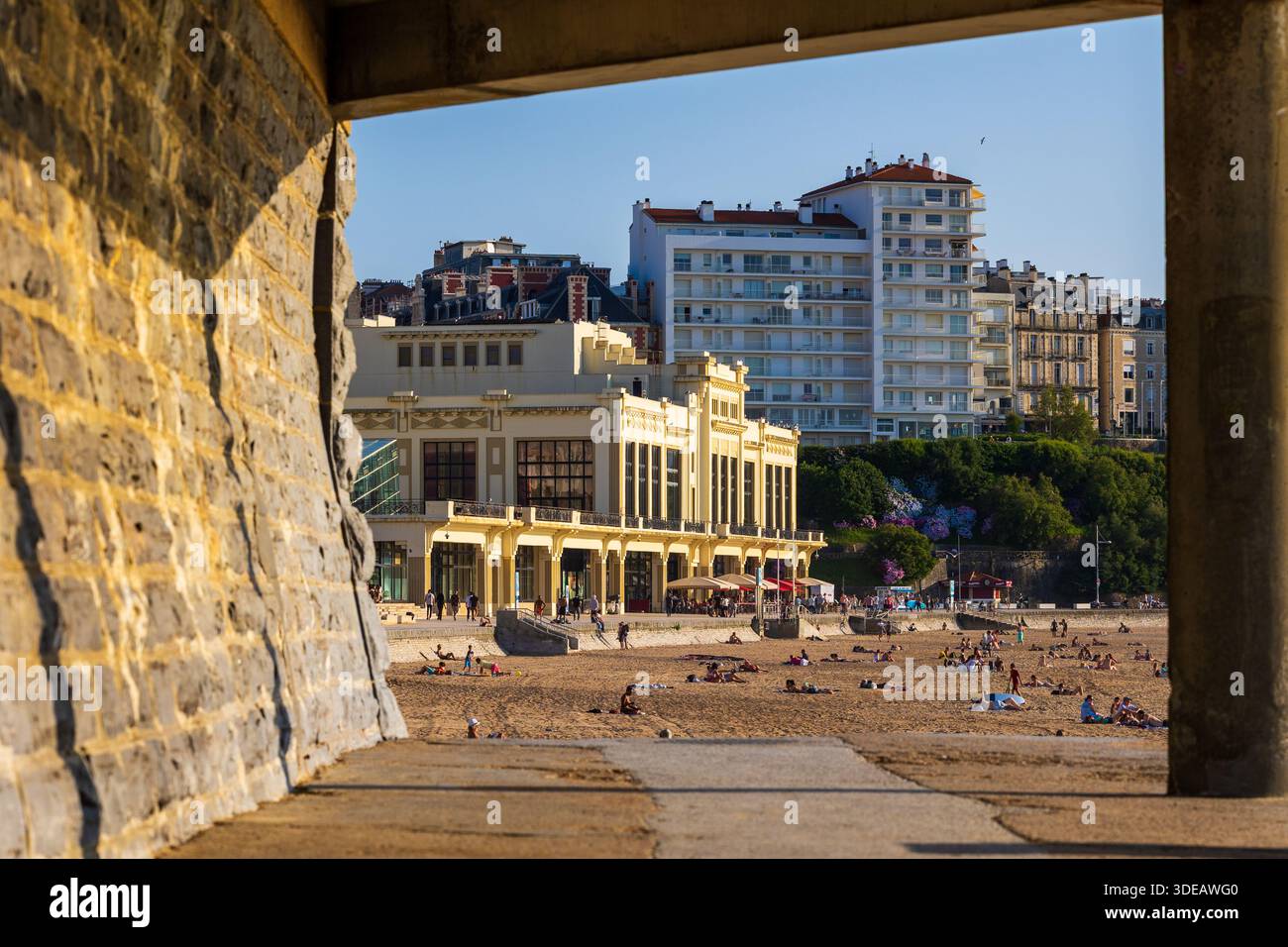 Kommunales Kasino von Biarritz im Art déco-Stil mit Blick auf die Grande Plage, vom Miramar Beach Stockfoto