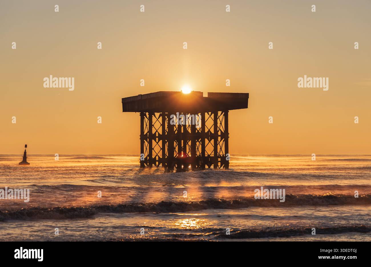 Blick auf die Offshore-Kühltürme für das Kernkraftwerk Sizewell, in der Nähe des Standorts des neuen Kraftwerks Sizewell C. Stockfoto