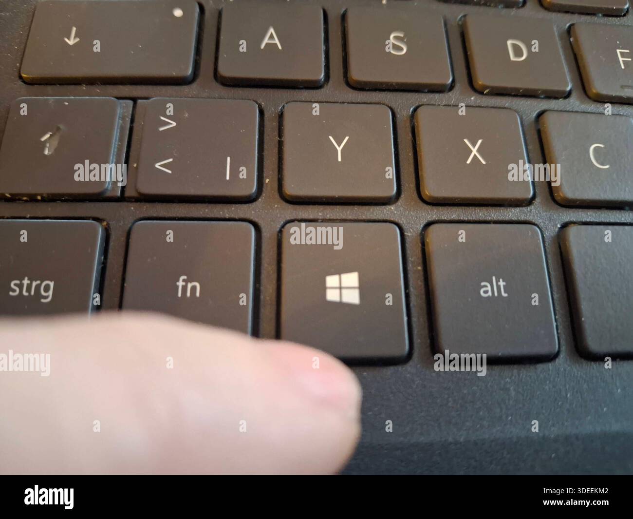 Stockbilder 01/2026 Windows Taste auf einer Tastatur Hamburg Deutschland *** Stockfotos 01 2026 Windows-Taste auf einer Tastatur Hamburg Hamburg Deutschland Copyright: XLobeca/RalfxHomburgx Stockfoto