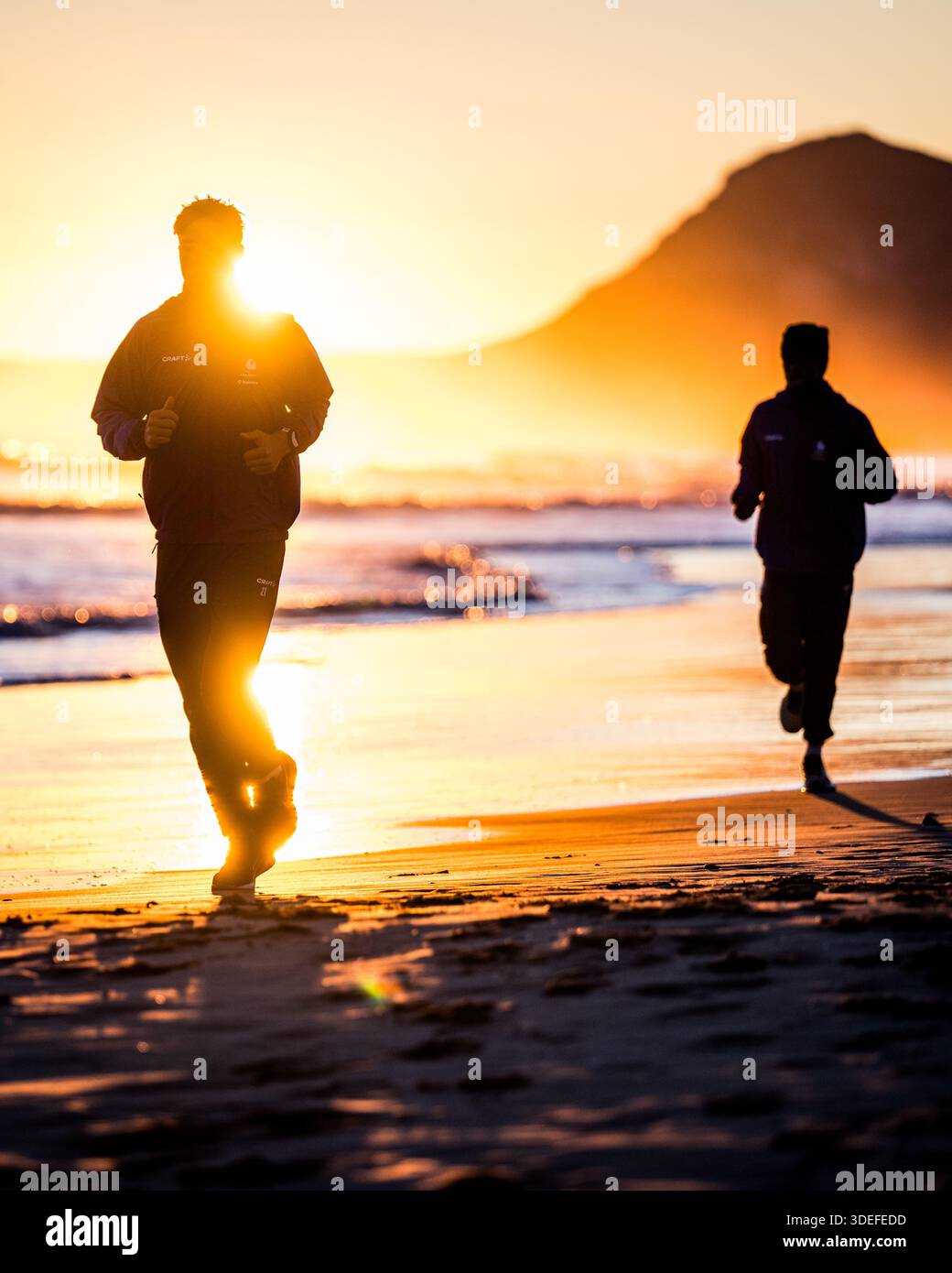 Oliva, Spanien. Januar 2026. Gent's Tibe de Vlieger, fotografiert bei einem Morgenlauf bei Sonnenaufgang im Wintertrainingslager der belgischen Fußballmannschaft KAA Gent in Oliva, Spanien, Mittwoch, den 7. Januar 2026. BELGA FOTO JASPER JACOBS Credit: Belga News Agency/Alamy Live News Stockfoto