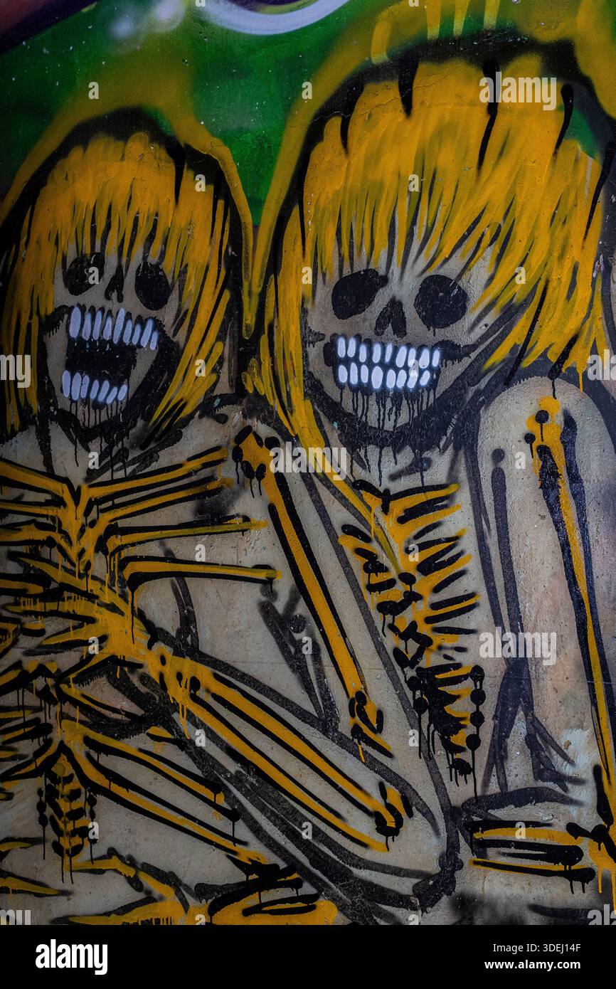 Graffiti in & im ' Hell's Gate Tunnel' Albuquerque, New Mexico Stockfoto