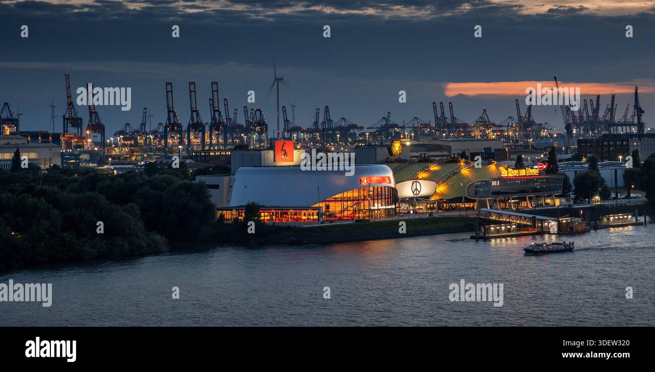 Der König der Löwen und Michael Jackson Musical im Hamburger Hafen Stockfoto