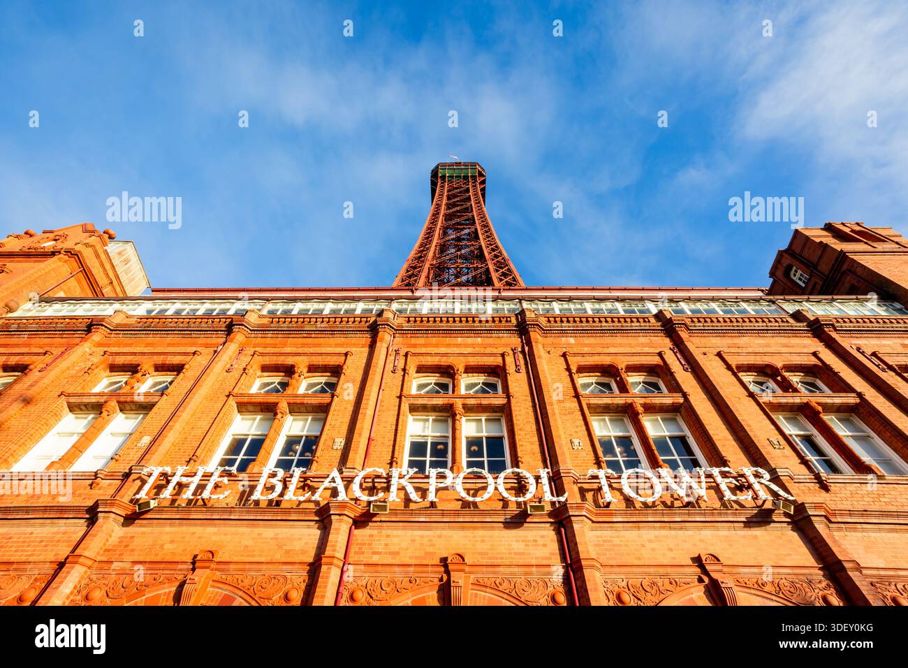 Blackpool Tower Ballsaal Gebäude von außen, Blackpool, UK 2025 Stockfoto