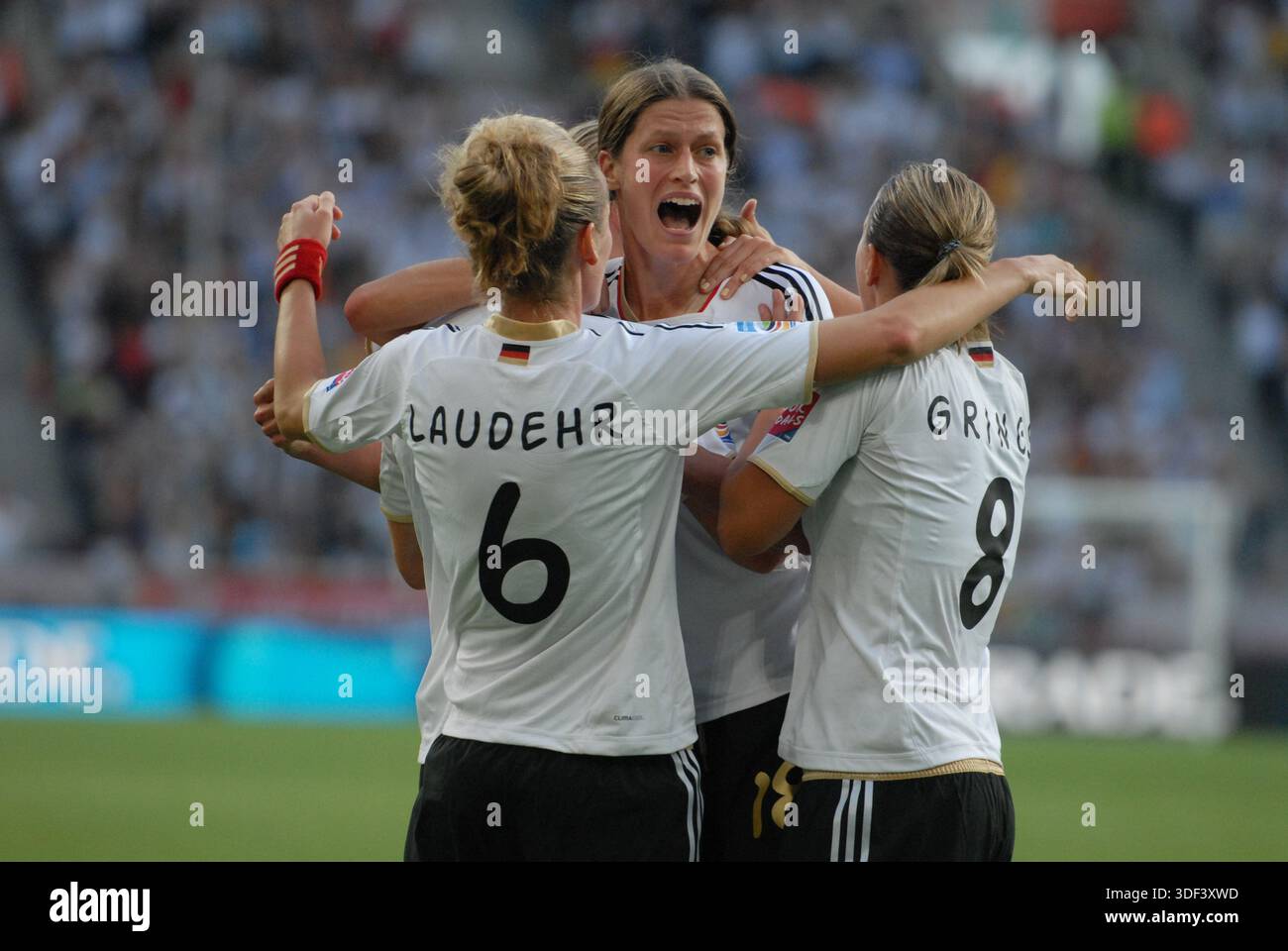 Fußball - Frauen-Weltmeisterschaft 5-7-11 Deutschland gegen Frankreich Mönchengladbach Deutschland Freude von Kerstin Garefrekes (GER) nach dem 1:0. Stockfoto