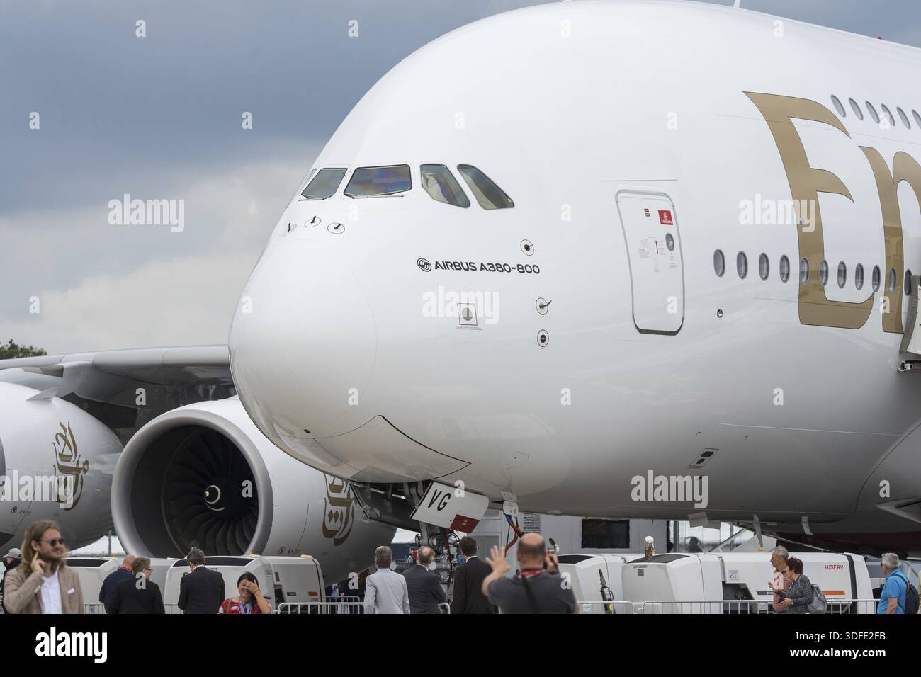 BERLIN - 05. JUNI 2024: Fragment des größten Passagierflugzeugs der Welt - Airbus A380-800 auf dem Flugplatz. Emirates Airline. ILA Berlin Air SH Stockfoto