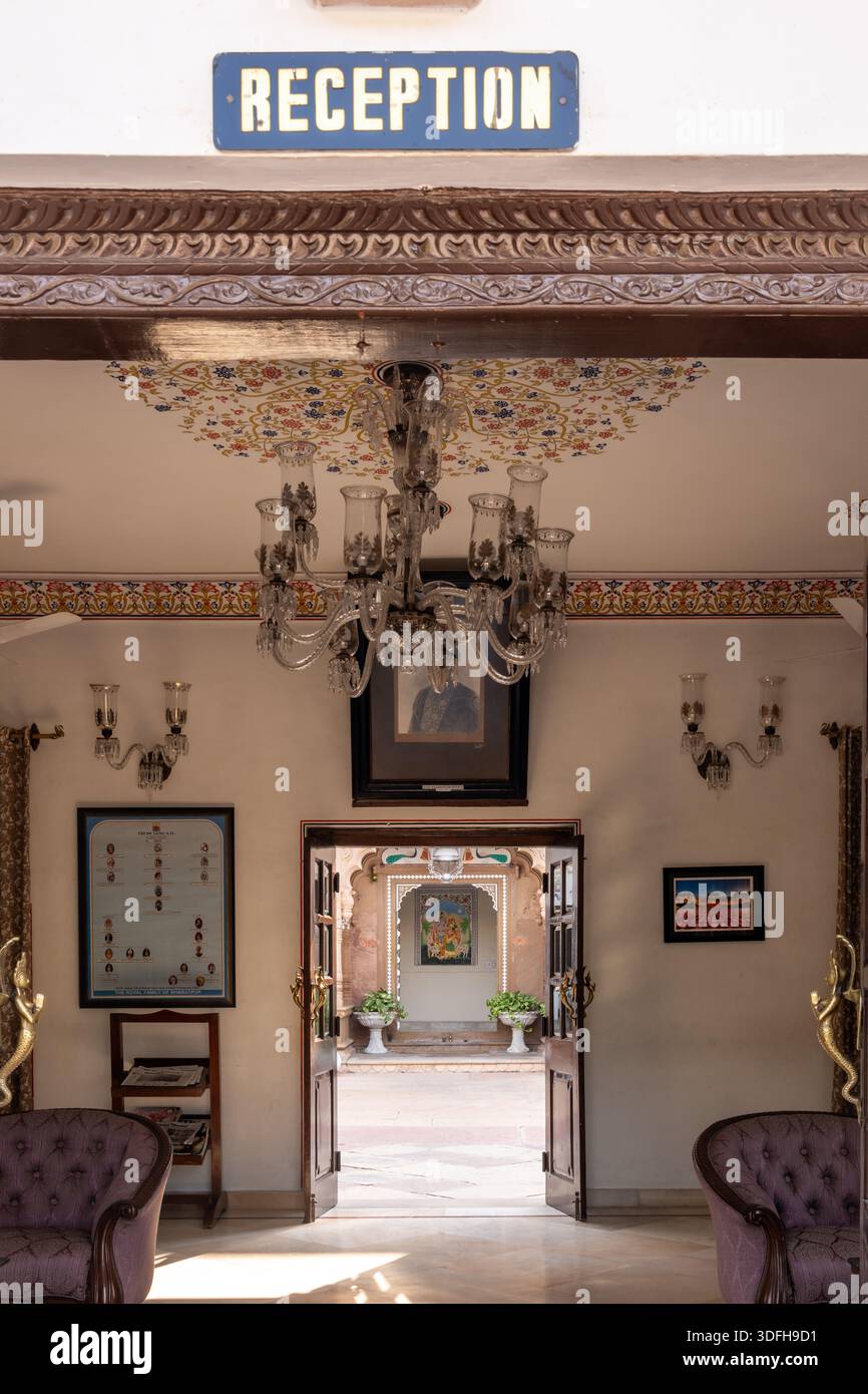 Laxmi Niwas Palace Hotelrezeption in Bharatpur, Rajasthan, Indien Stockfoto