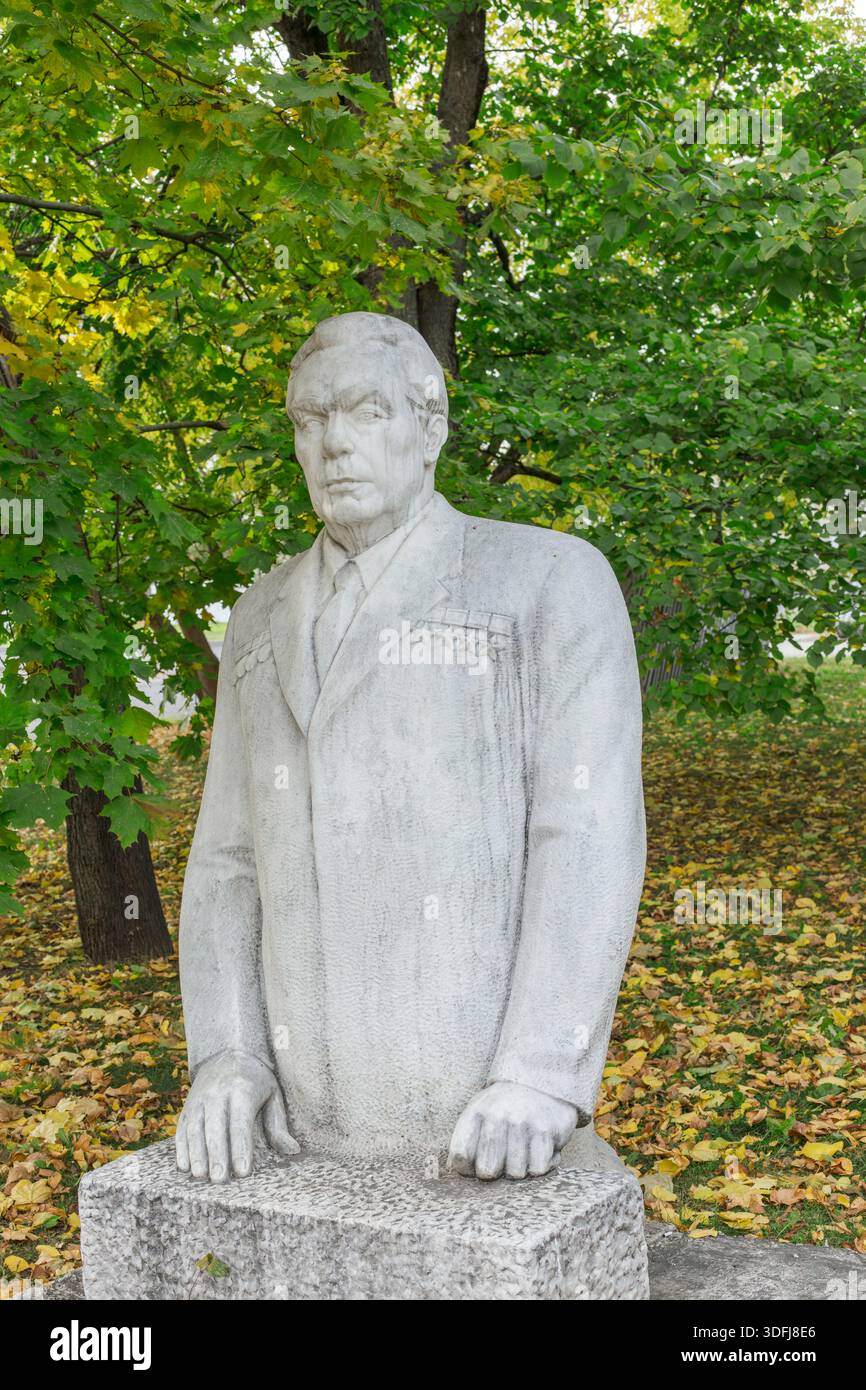 Denkmal für Leonid Breschnew, Führer der Sowjetunion, 1970er Jahre, Marmor, Muzeon Park der Künste, Moskau, Russland Stockfoto