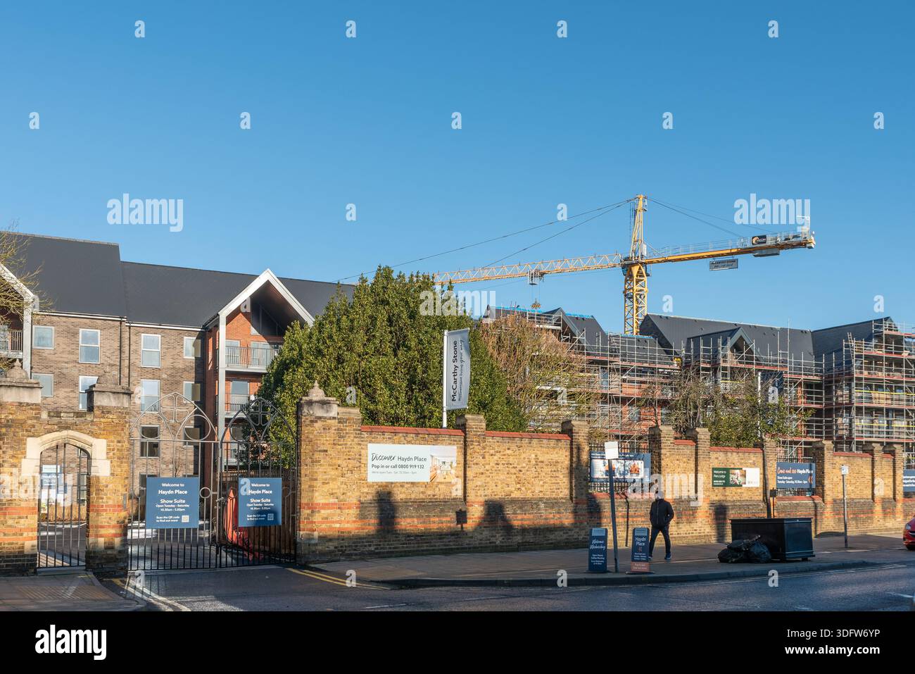 Das Projekt der Pensionswohnungen befindet sich auf dem Gelände des historischen Nazareth House in Southend, Essex, einem ehemaligen Klostergebäude, das von den Schwestern von Nazareth betrieben wurde Stockfoto