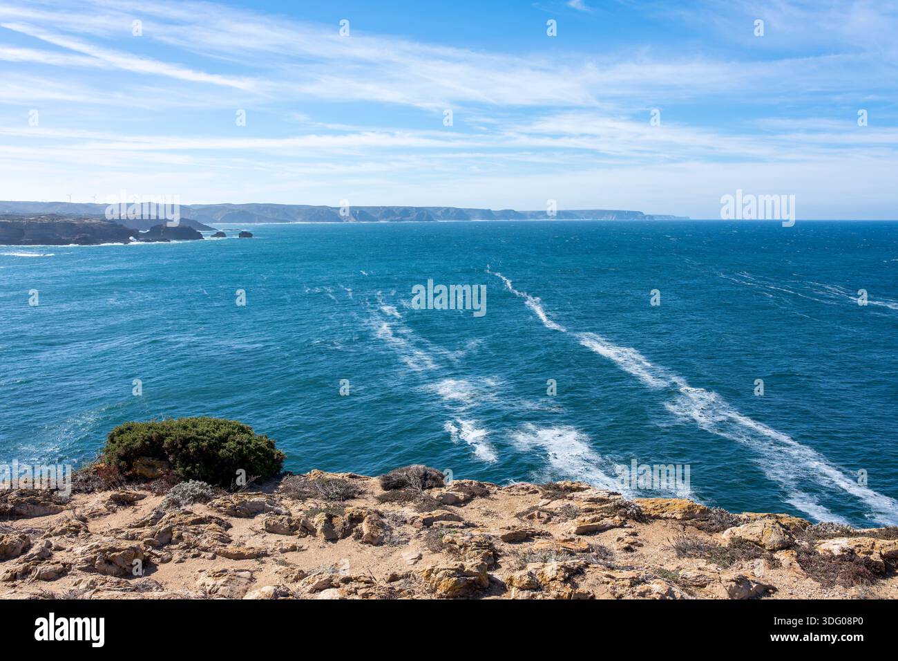 Toller Meerblick im Pontal da Carrapateira in Portugal. Stockfoto