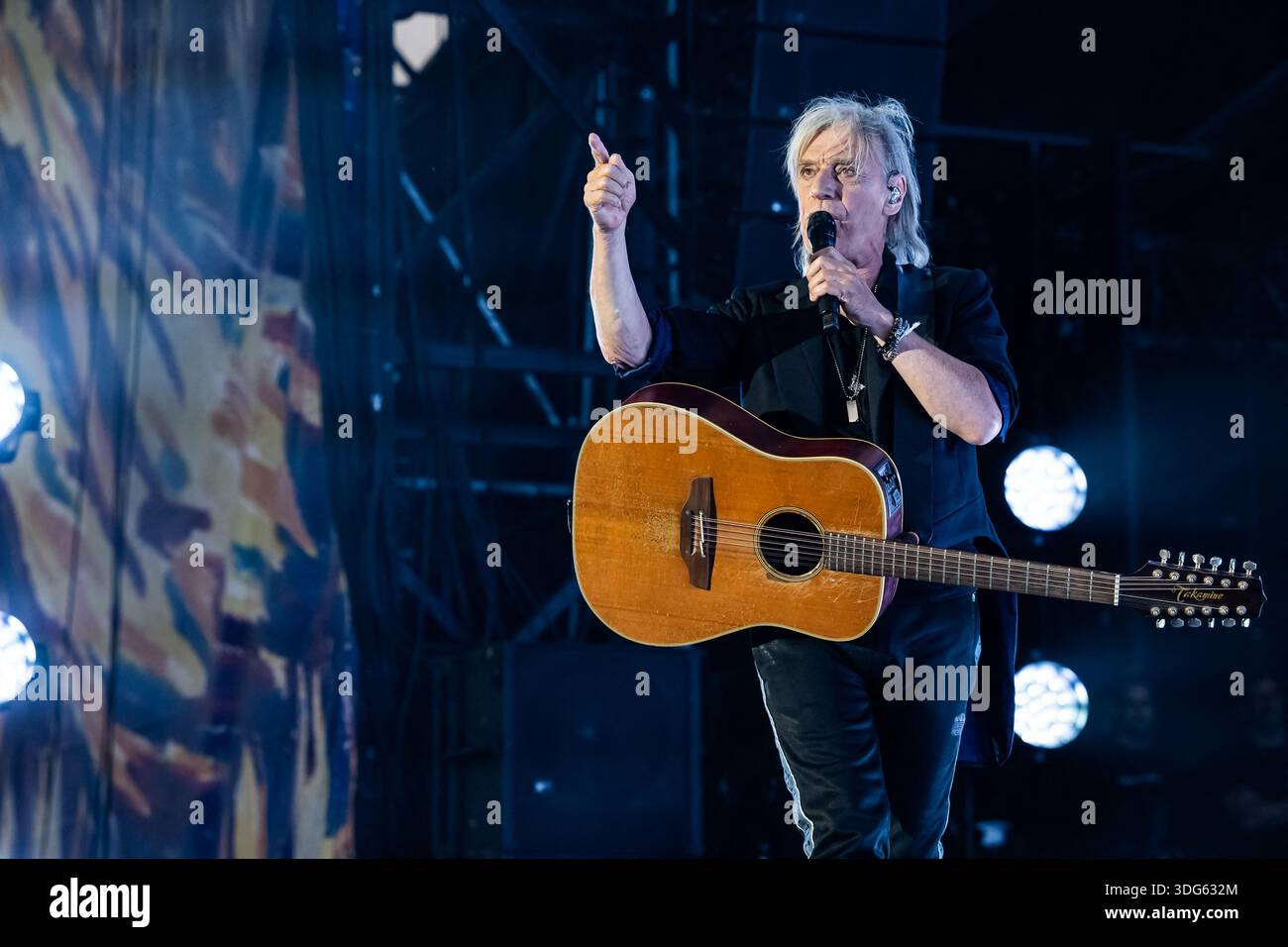 Jean Louis Aubert trat am 23. Juli 2025 beim Paleo Festival Nyon in Nyon auf. Foto: Loona/ABACAPRESS.COM Stockfoto