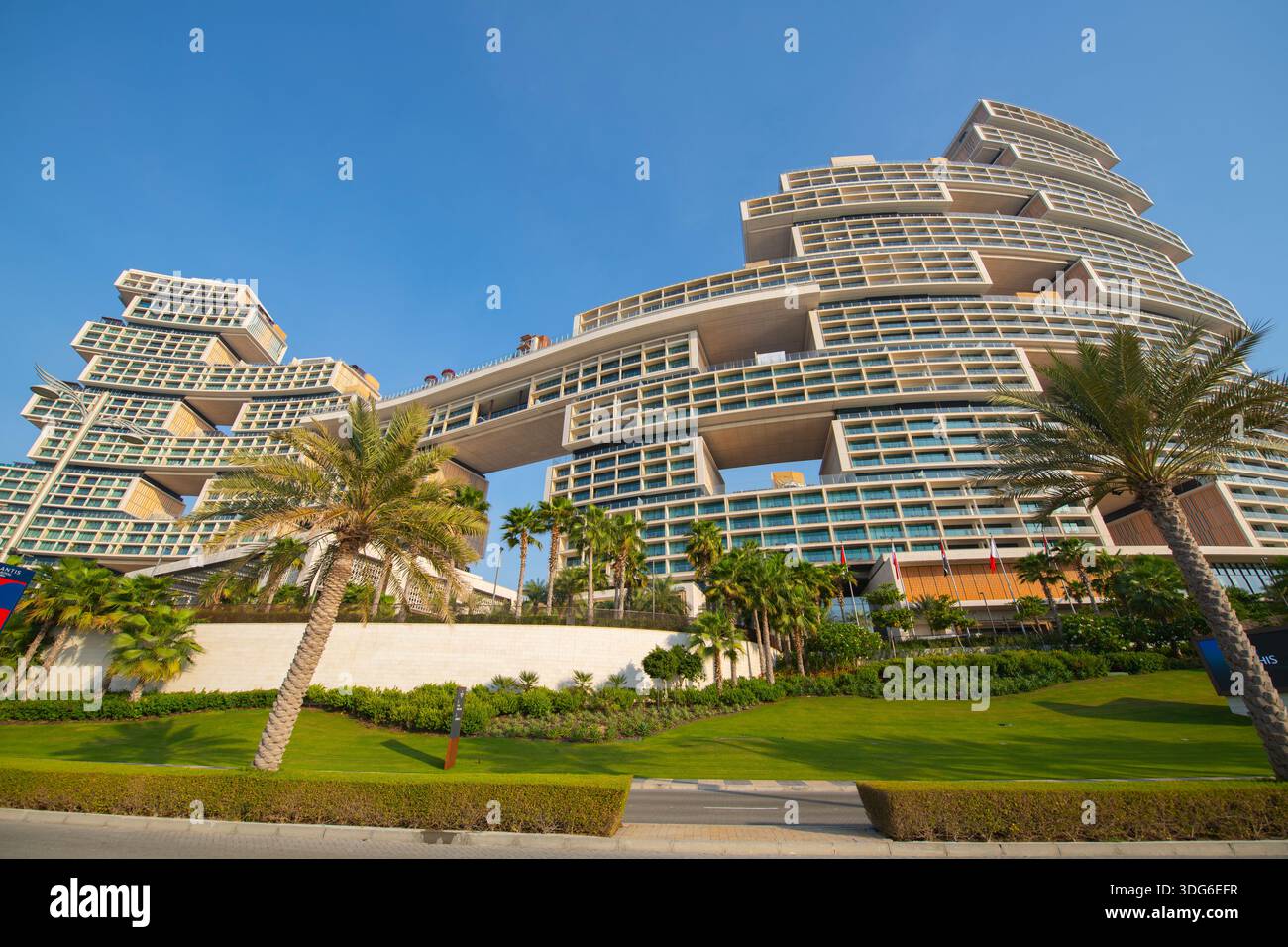 Atlantis das Royal Hotel auf der äußeren Halbmond der Palm Jumeirah. Palm Jumeirah ist eine Inselgruppe künstlicher Inseln am Persischen Golf in Jumeirah Stockfoto