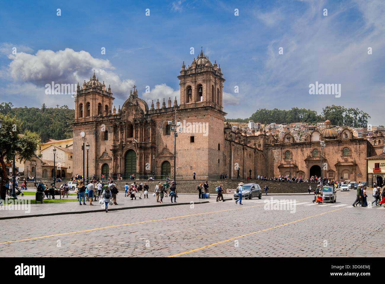 Die Kathedrale von Cusco an einem sonnigen Tag Stockfoto