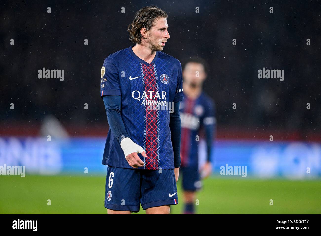 Illia oder Illya Zabarnyi während des Fußballspiels Paris Saint-Germain PSG VS Lille LOSC am 16. Januar 2026 im Parc des Princes Stadion in Paris. Foto: Victor Joly/ABACAPRESS.COM Stockfoto