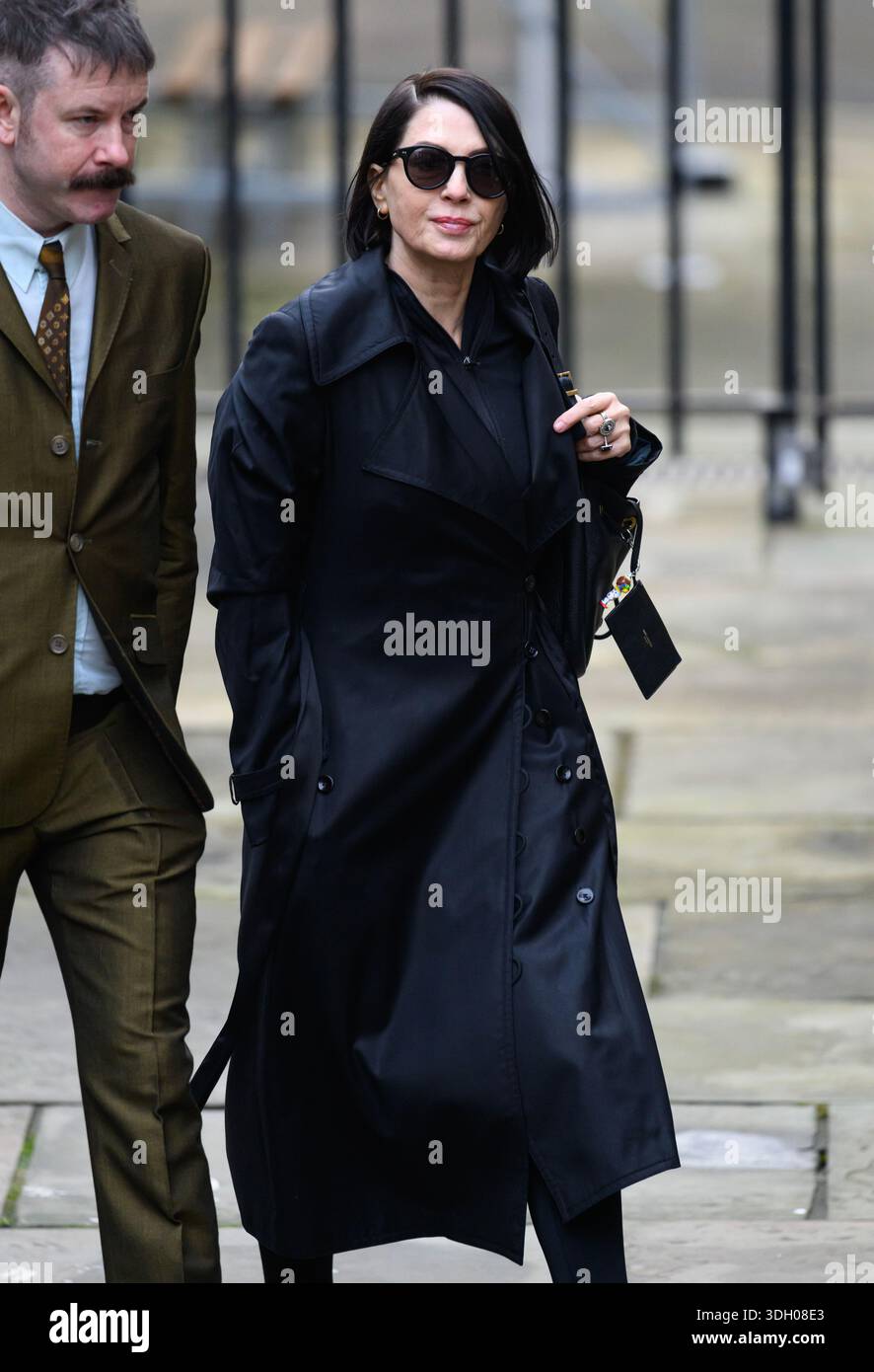 London, Großbritannien. Januar 2026. Sadie Frost kam am ersten Tag ihres Gerichtsverfahrens vor dem High Court an, nachdem sie am Sonntag einen Zivilprozess gegen den Verleger der Daily Mail and Mail, Associated Newspapers Limited, eingereicht hatte. Quelle: Doug Peters/EMPICS/Alamy Live News Stockfoto