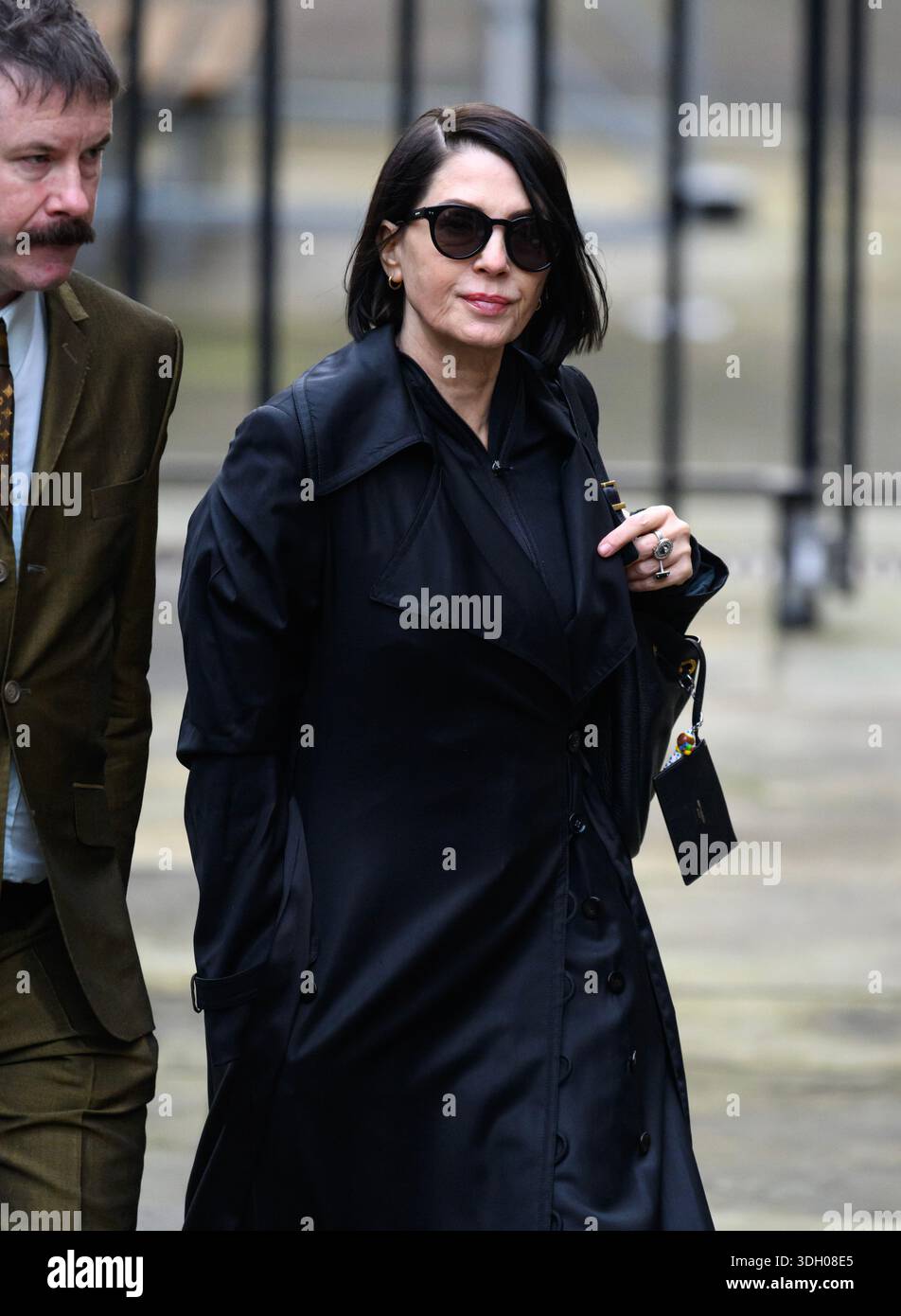 London, Großbritannien. Januar 2026. Sadie Frost kam am ersten Tag ihres Gerichtsverfahrens vor dem High Court an, nachdem sie am Sonntag einen Zivilprozess gegen den Verleger der Daily Mail and Mail, Associated Newspapers Limited, eingereicht hatte. Quelle: Doug Peters/EMPICS/Alamy Live News Stockfoto