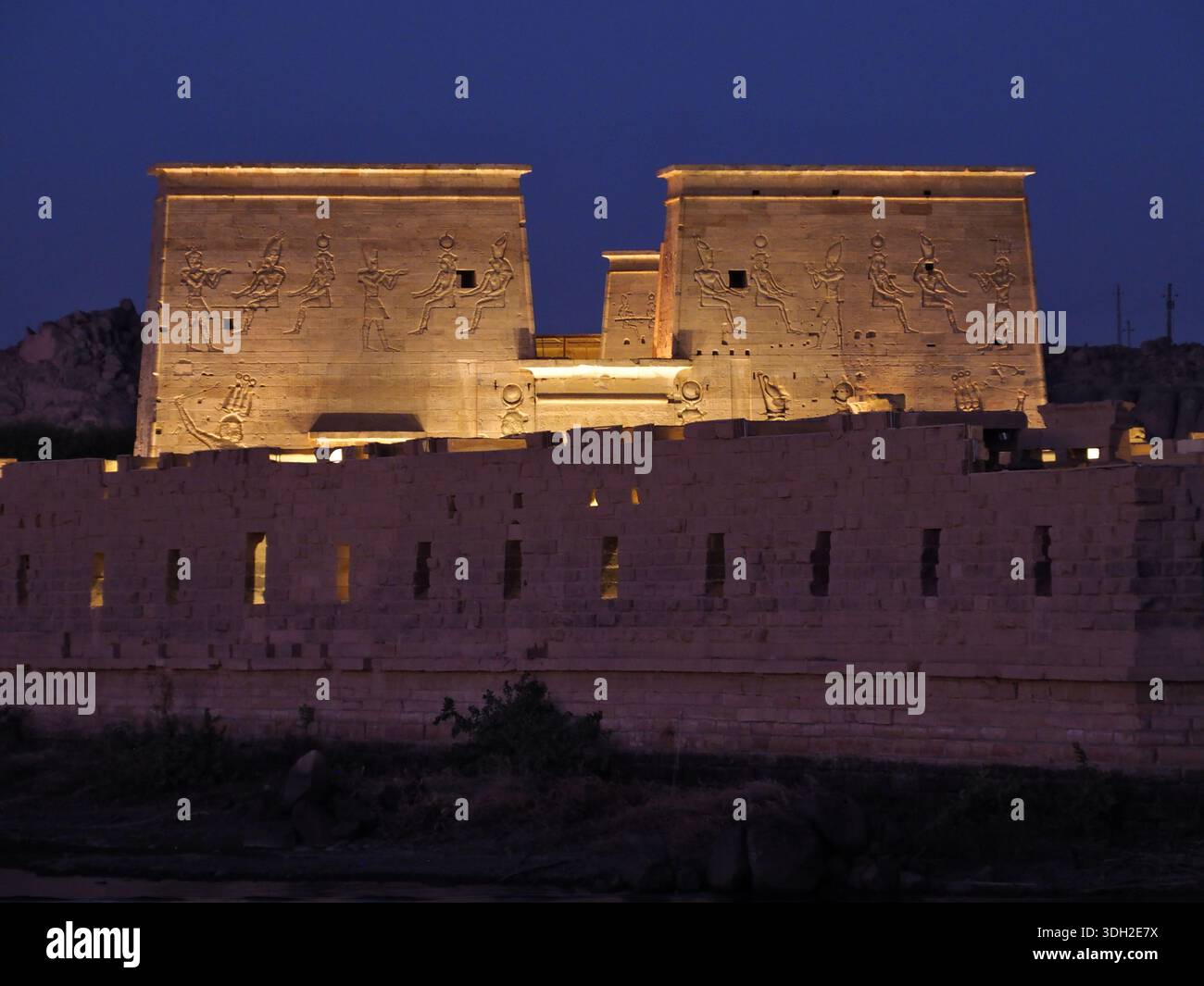 Nächtlicher Tempel von Philae, Nachttempel von Philae, Tempel nocturne de Philae, معبد فيلة الليلي Stockfoto