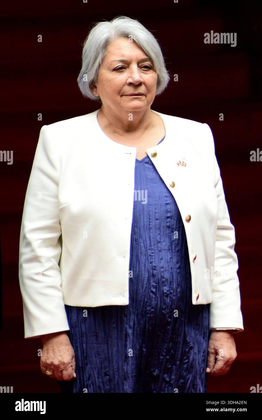 Mexiko-Stadt, Mexiko. Januar 2026. Generalgouverneur von Kanada, Mary Simon, blickt während der Begrüßungszeremonie im Rahmen ihres Arbeitsbesuchs in Mexiko im Nationalpalast zu. Am 20. Januar 2026 in Mexiko-Stadt. (Foto: Luis Barron/Eyepix Group) Credit: Eyepix Group/Alamy Live News Stockfoto